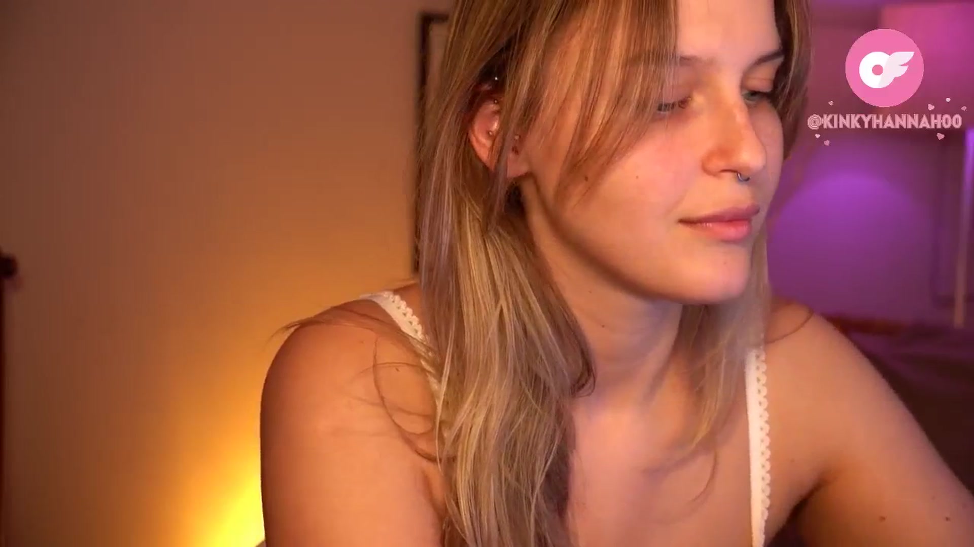 Gallery image thumbnail from sweetpulse_'s myfreecams stream on, 06/09/2024, 09:05 image 9 of 20