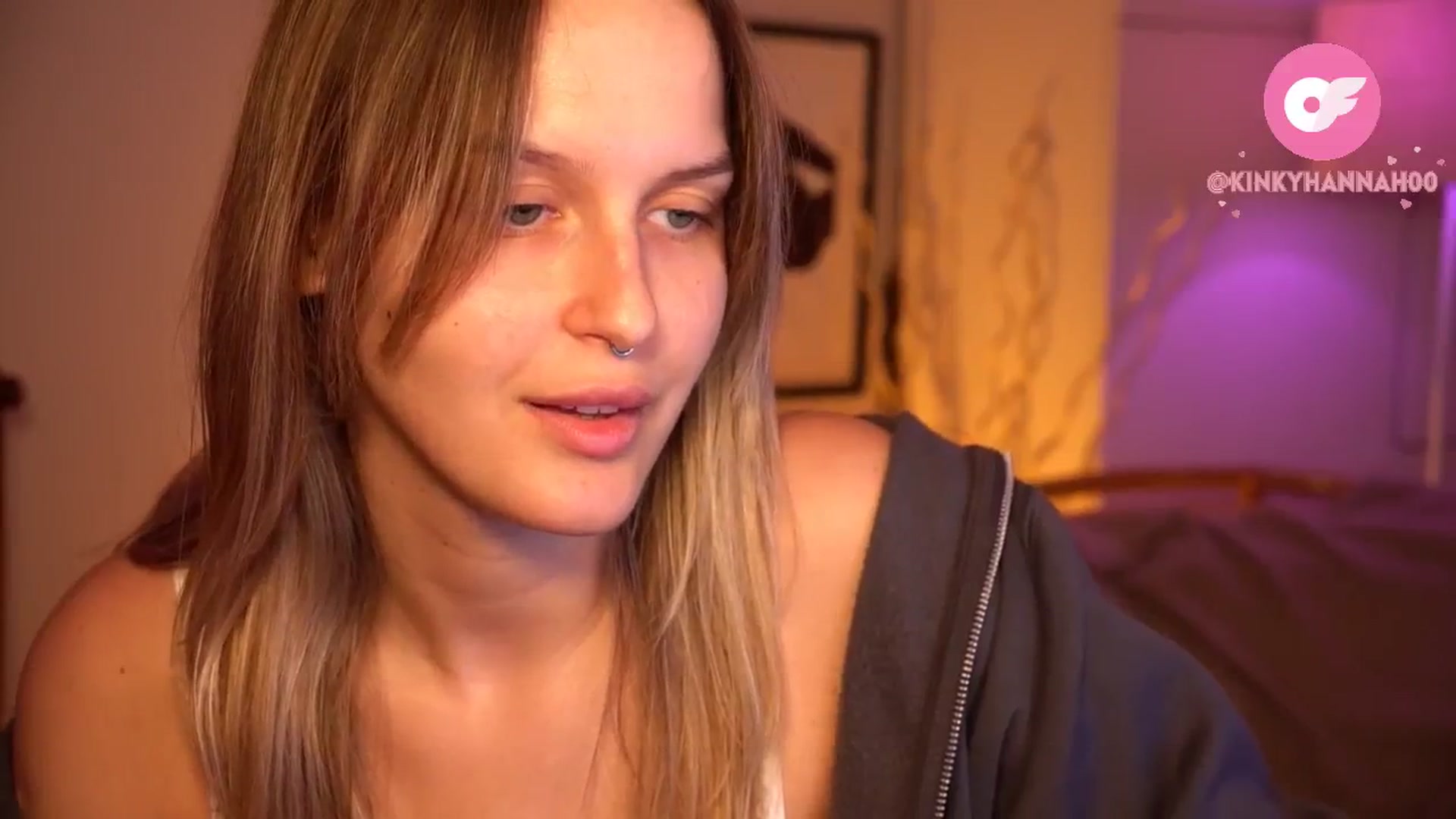 Gallery image thumbnail from sweetpulse_'s myfreecams stream on, 06/09/2024, 09:05 image 10 of 20