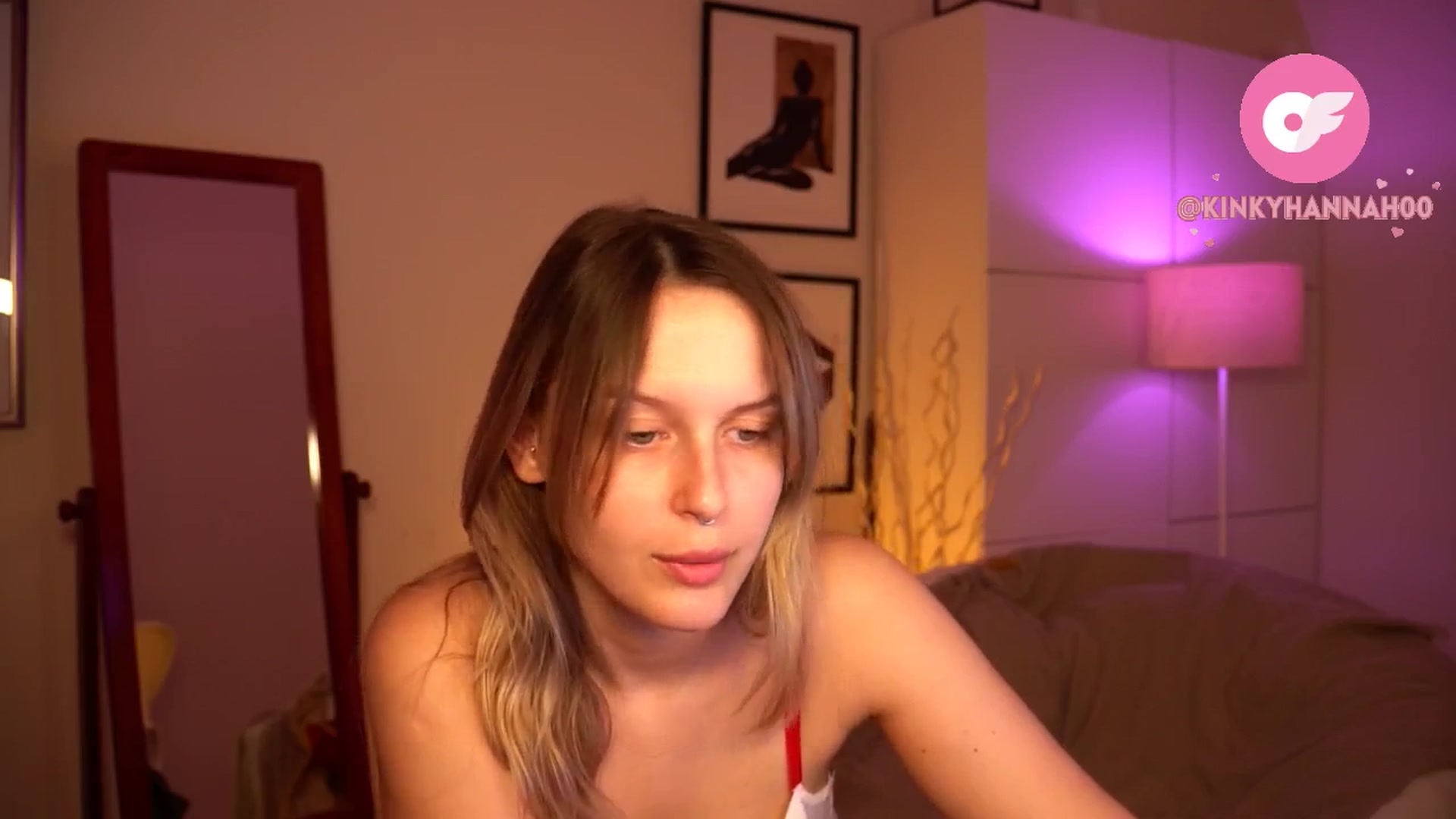 Gallery image thumbnail from sweetpulse_'s myfreecams stream on, 06/10/2024, 05:32 image 17 of 20