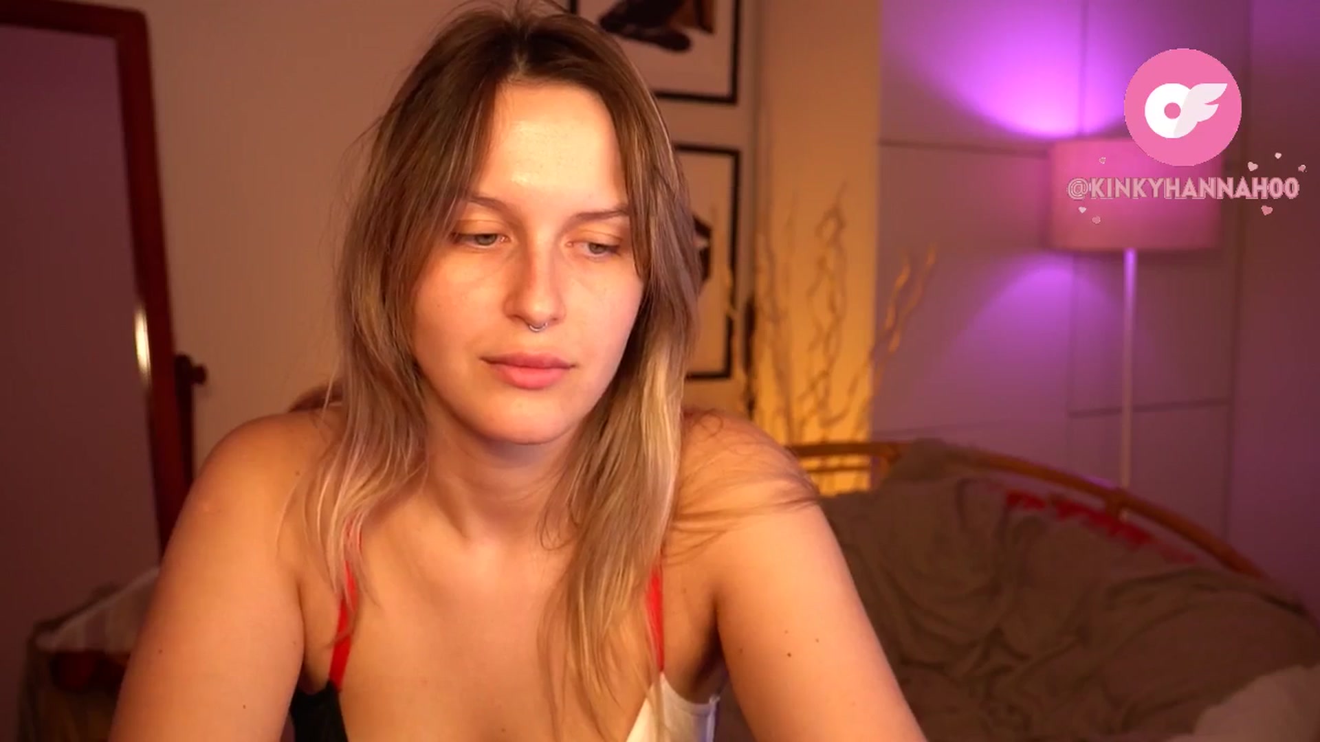 Gallery image thumbnail from sweetpulse_'s myfreecams stream on, 06/10/2024, 06:39 image 15 of 20