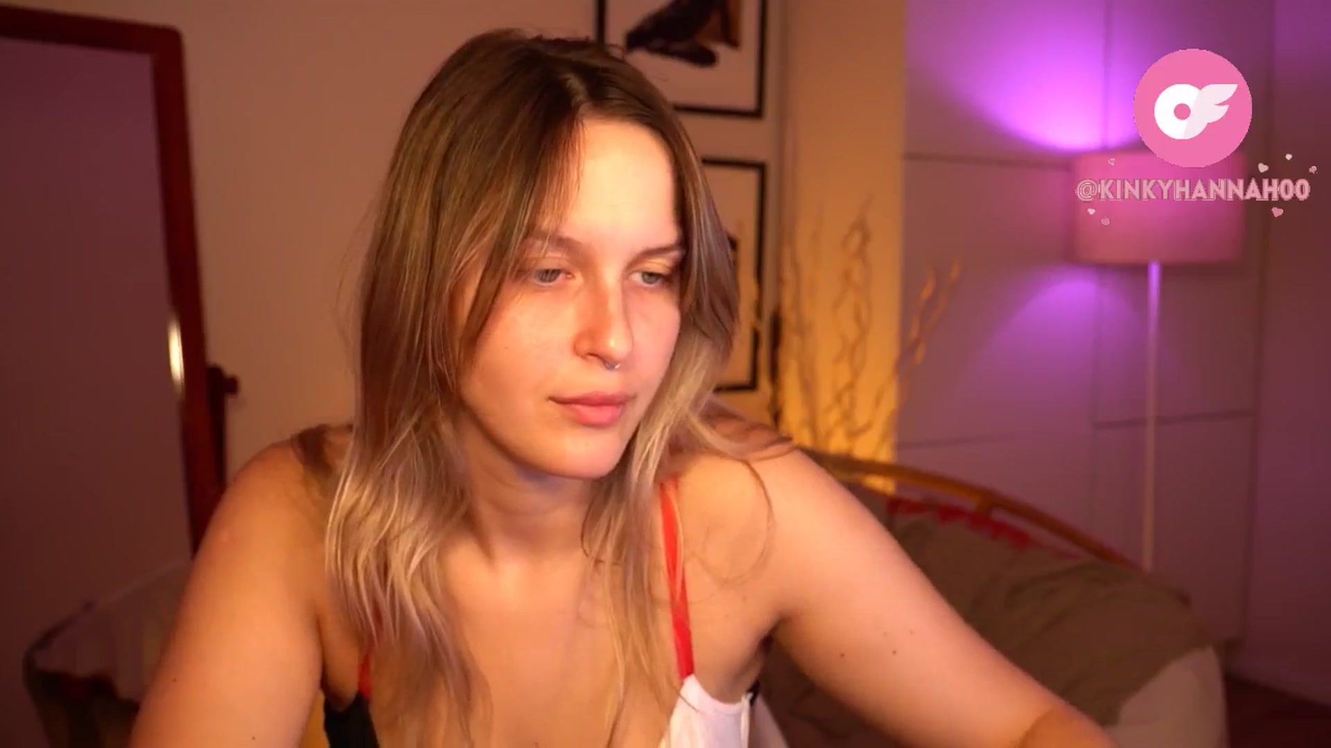 Gallery image thumbnail from sweetpulse_'s myfreecams stream on, 06/10/2024, 06:39 image 4 of 20