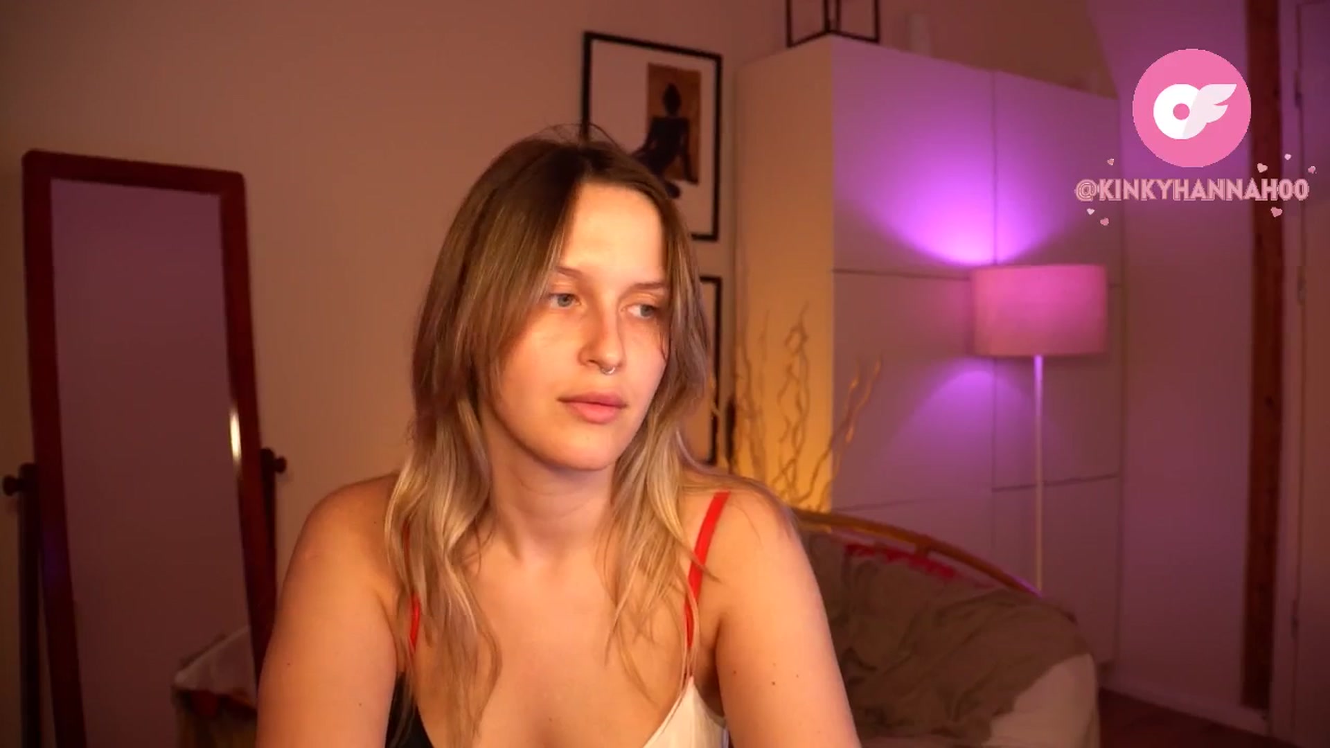 Gallery image thumbnail from sweetpulse_'s myfreecams stream on, 06/10/2024, 06:39 image 10 of 20