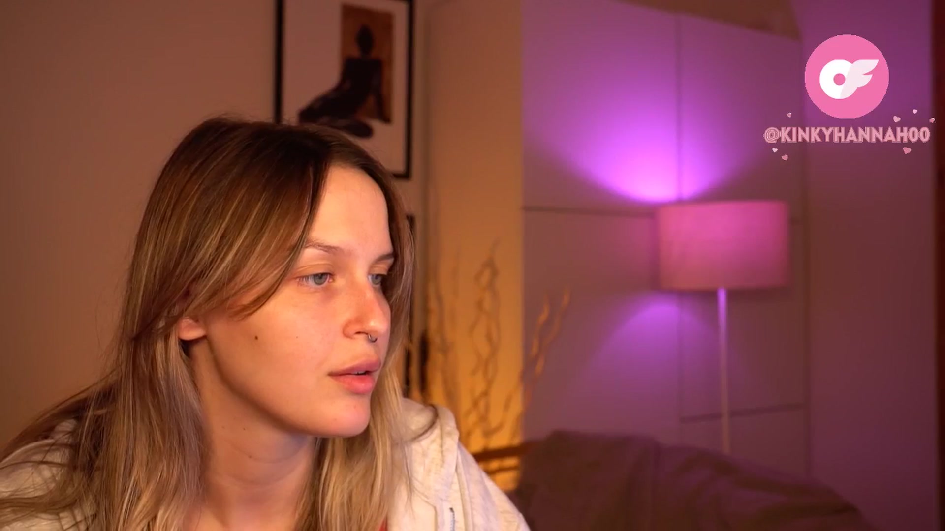 Gallery image thumbnail from sweetpulse_'s myfreecams stream on, 06/10/2024, 07:46 image 8 of 20