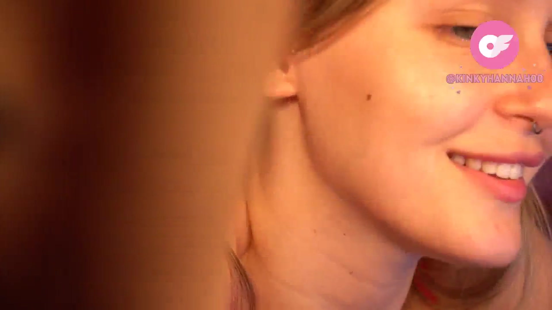 Gallery image thumbnail from sweetpulse_'s myfreecams stream on, 06/10/2024, 08:18 image 10 of 20
