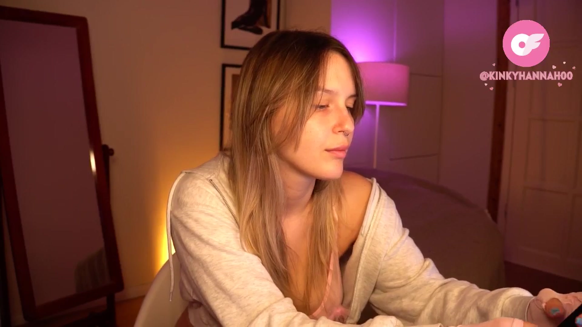 Gallery image thumbnail from sweetpulse_'s myfreecams stream on, 06/11/2024, 06:50 image 2 of 20