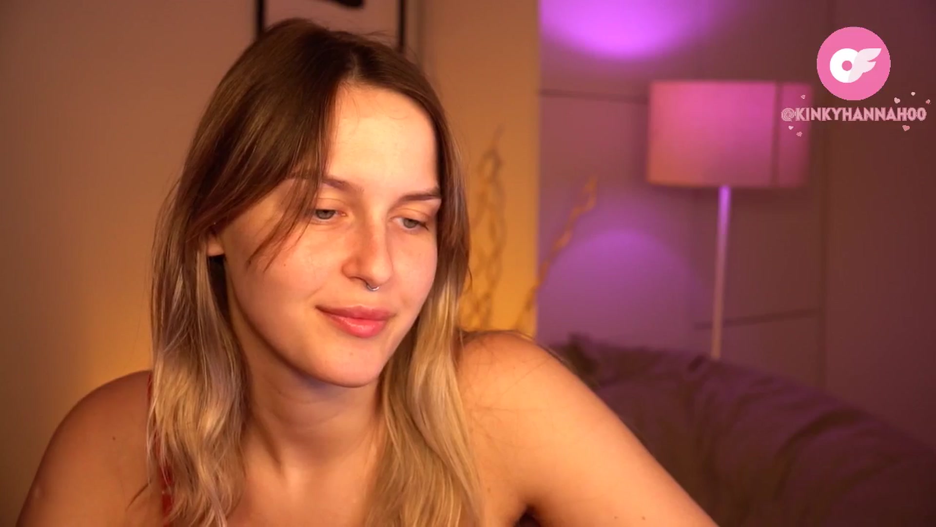 Gallery image thumbnail from sweetpulse_'s myfreecams stream on, 06/12/2024, 07:21 image 8 of 20