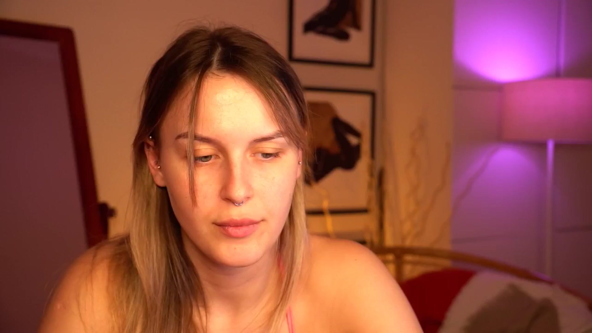 Gallery image thumbnail from sweetpulse_'s myfreecams stream on, 06/15/2024, 08:58 image 3 of 20