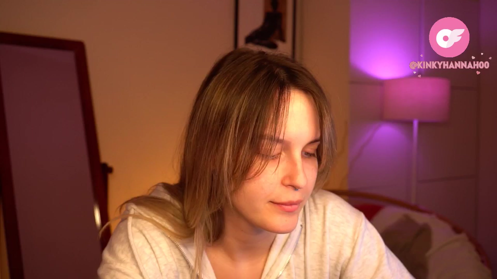 Gallery image thumbnail from sweetpulse_'s myfreecams stream on, 06/15/2024, 09:49 image 7 of 20
