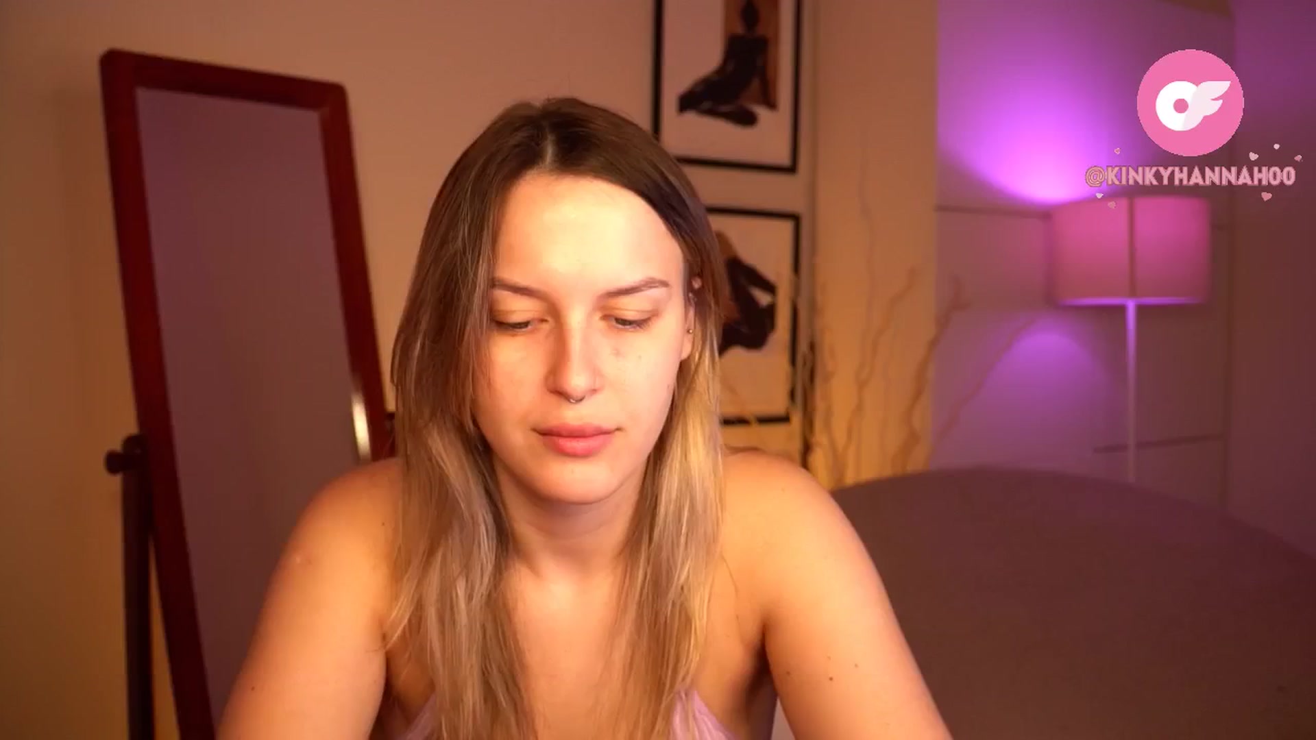 Gallery image thumbnail from sweetpulse_'s myfreecams stream on, 06/19/2024, 06:56 image 2 of 20