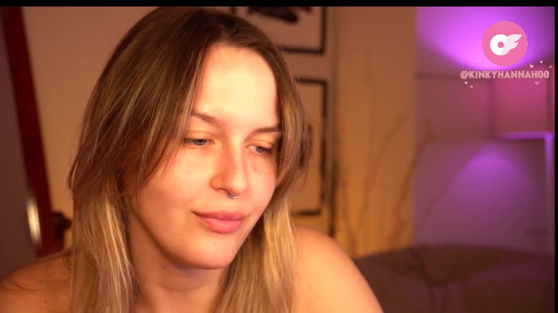 Gallery image thumbnail from sweetpulse_'s myfreecams stream on, 06/19/2024, 08:01 image 10 of 20