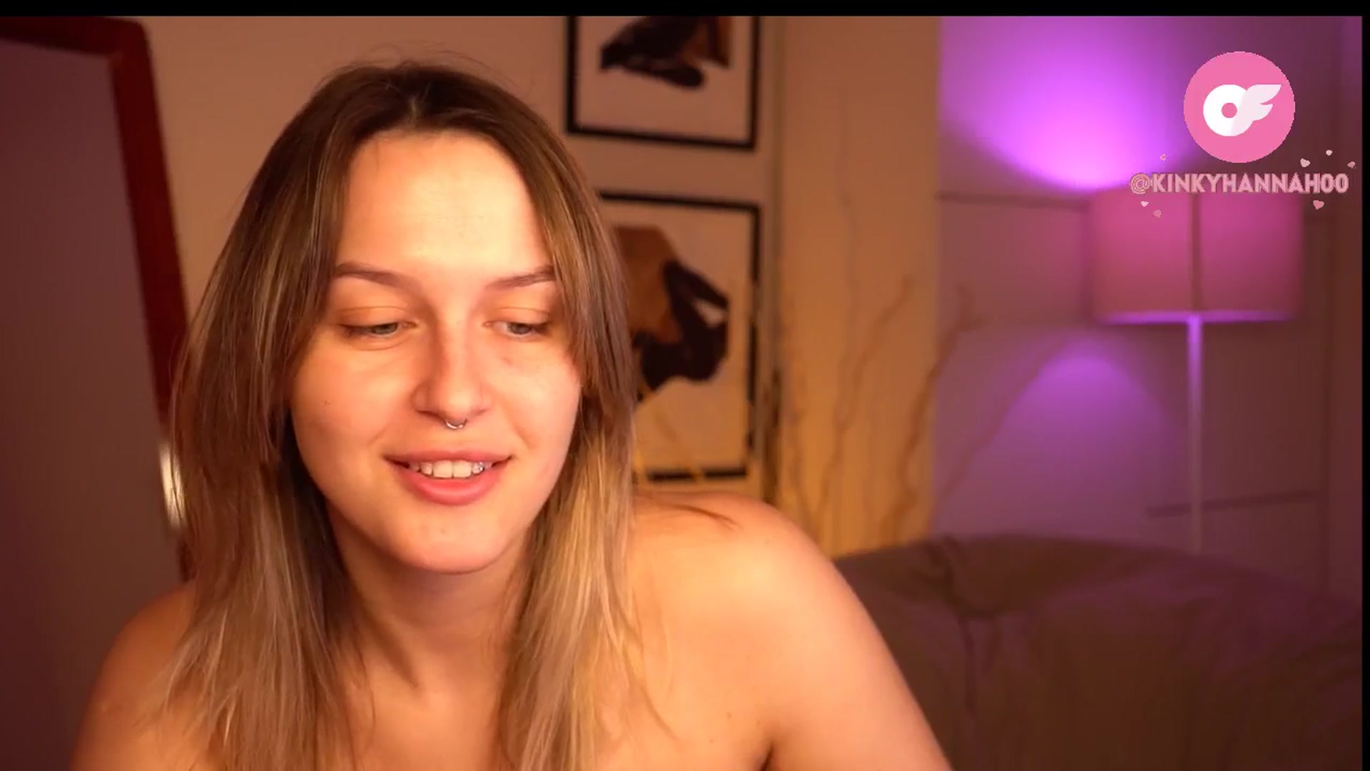 Gallery image thumbnail from sweetpulse_'s myfreecams stream on, 06/19/2024, 08:01 image 11 of 20