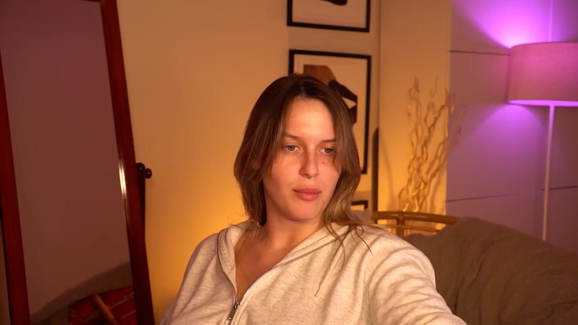 Gallery image thumbnail from sweetpulse_'s myfreecams stream on, 06/23/2024, 09:16 image 2 of 20