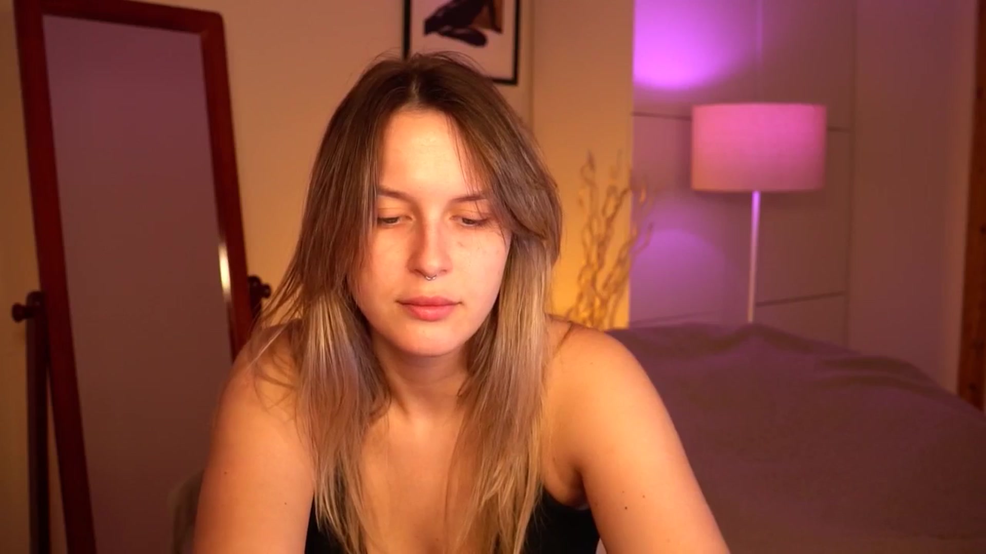 Gallery image thumbnail from sweetpulse_'s myfreecams stream on, 06/24/2024, 06:07 image 5 of 20