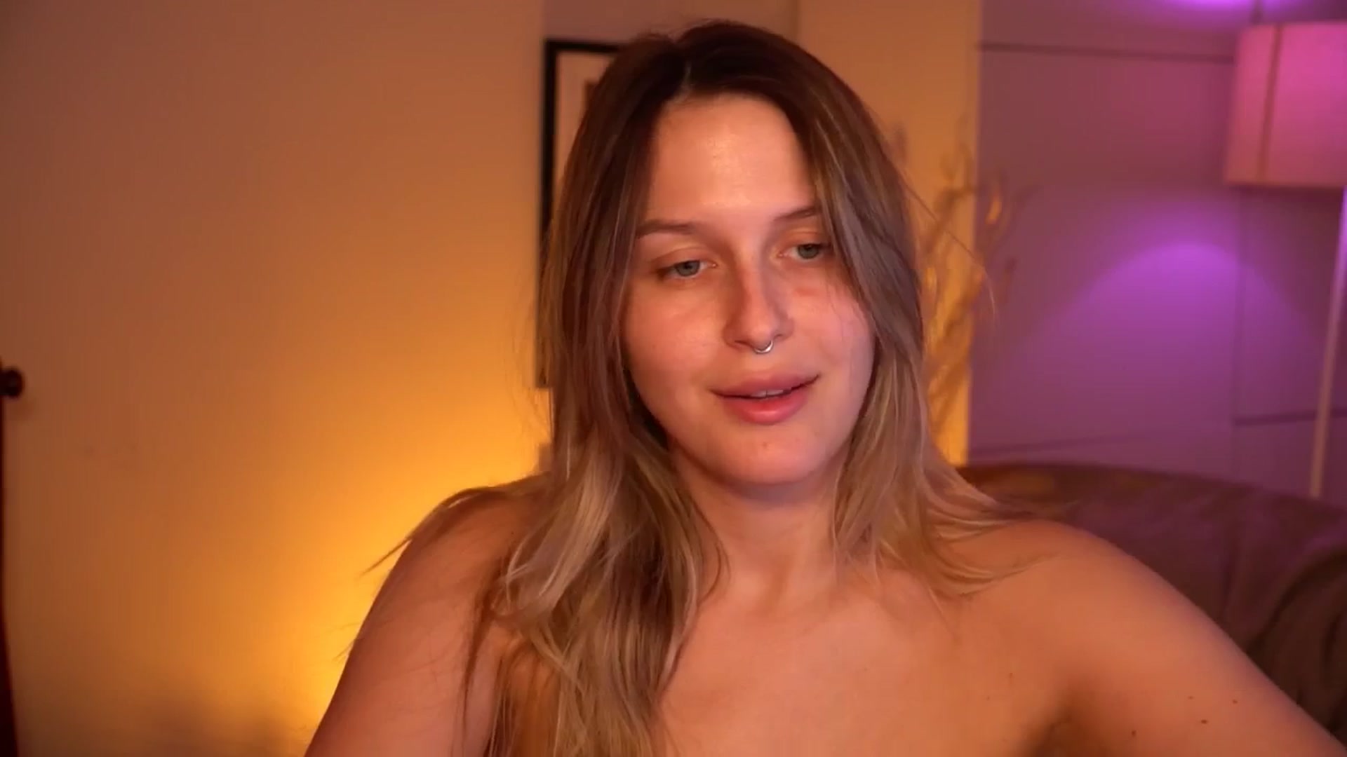 Gallery image thumbnail from sweetpulse_'s myfreecams stream on, 06/26/2024, 11:46 image 4 of 20