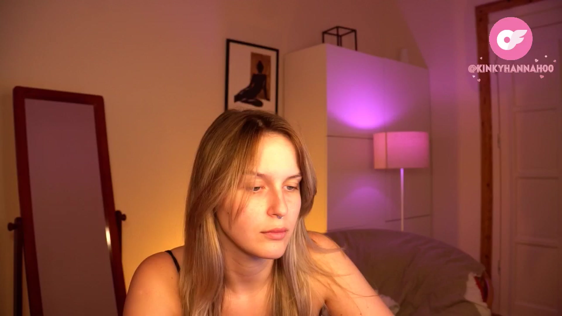 Gallery image thumbnail from sweetpulse_'s myfreecams stream on, 06/29/2024, 10:35 image 19 of 20