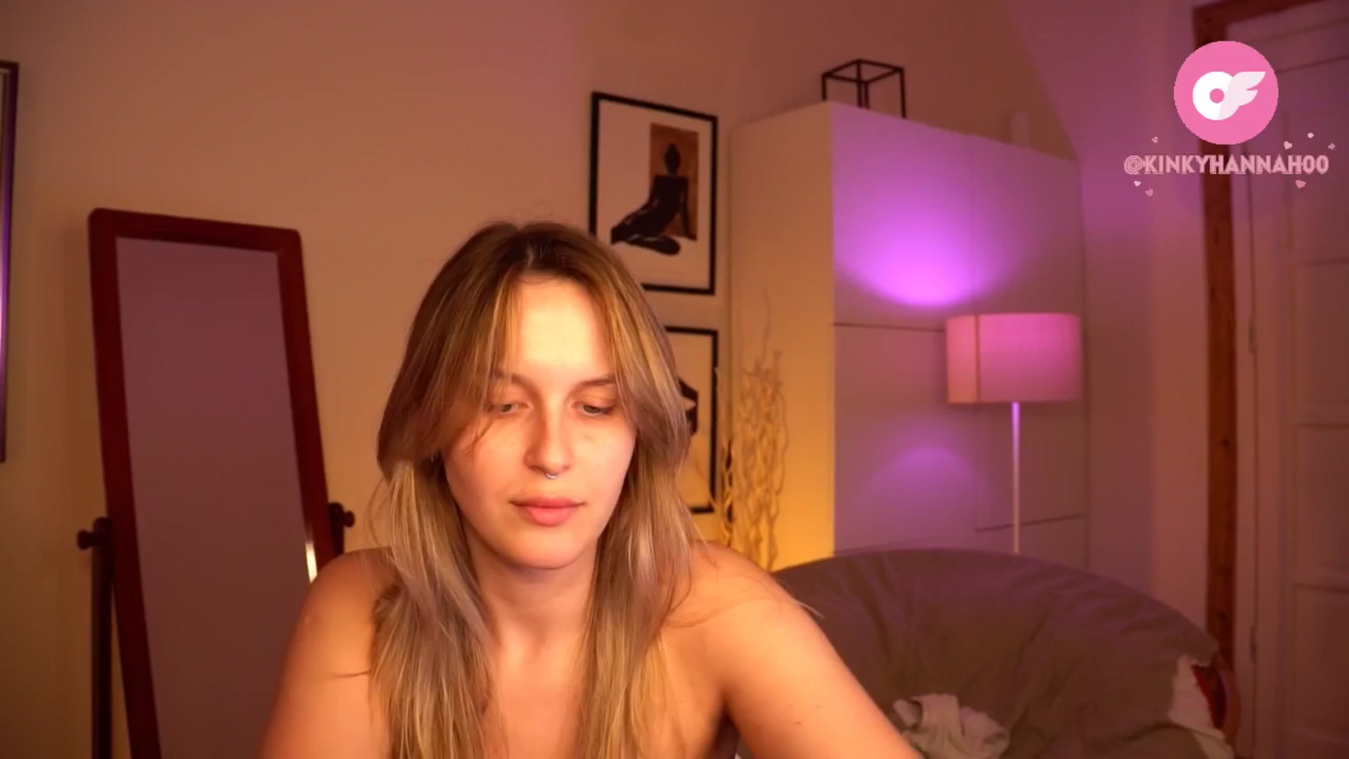 Gallery image thumbnail from sweetpulse_'s myfreecams stream on, 06/29/2024, 10:35 image 9 of 20