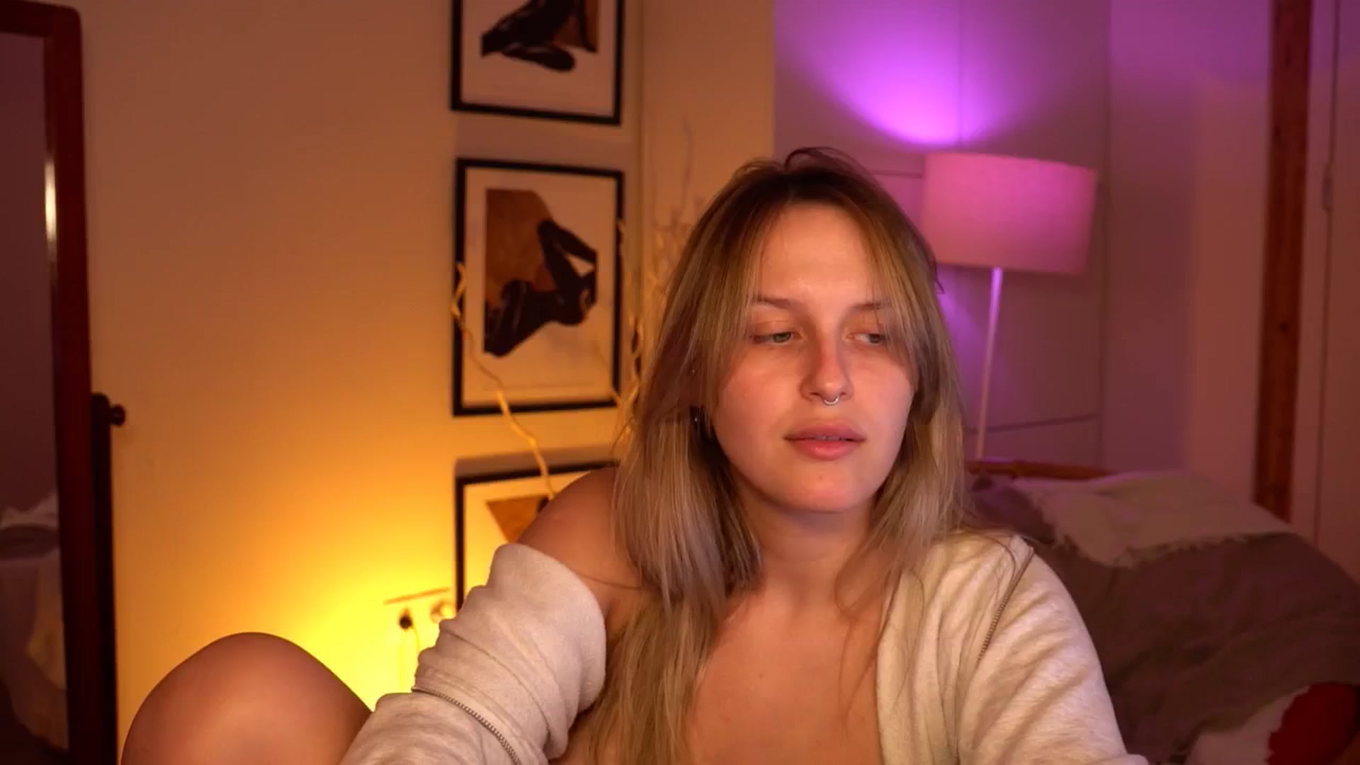 Gallery image thumbnail from sweetpulse_'s myfreecams stream on, 06/30/2024, 11:20 image 13 of 20