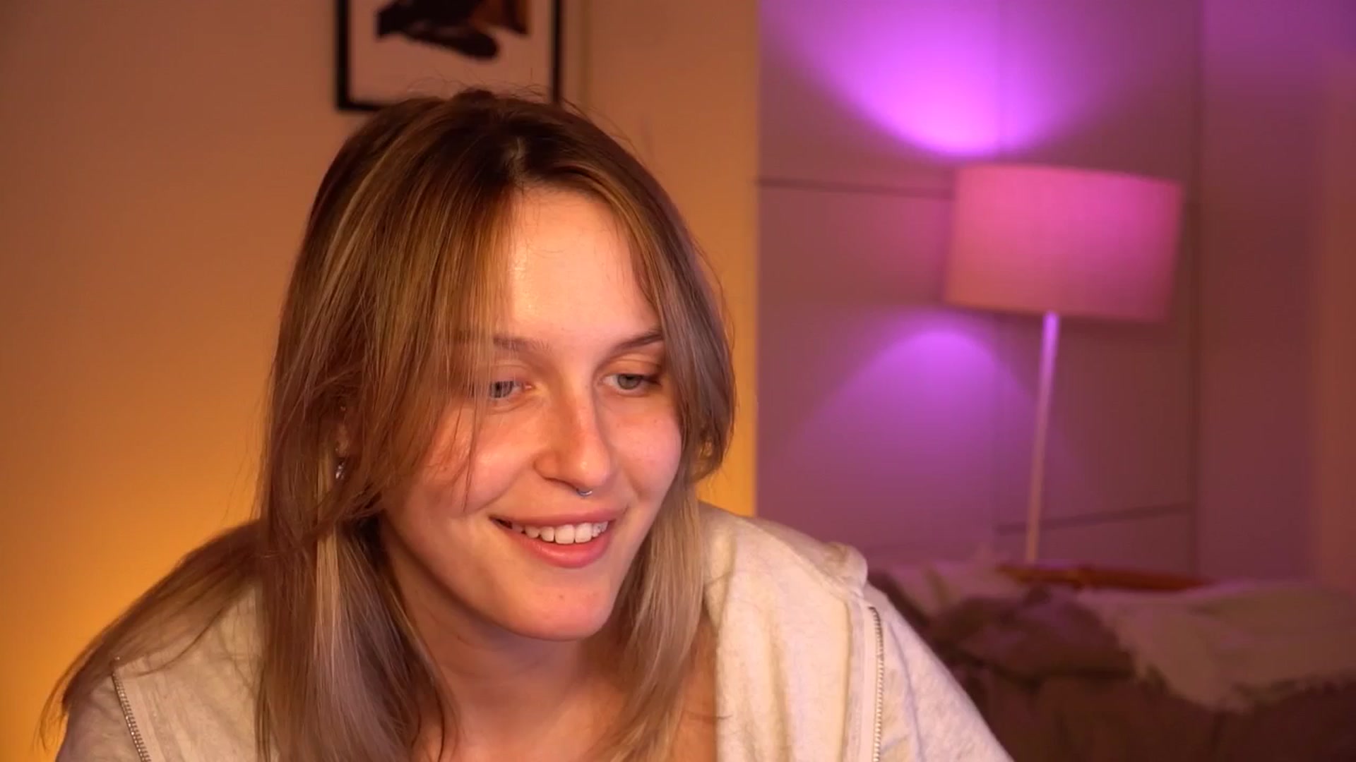 Gallery image thumbnail from sweetpulse_'s myfreecams stream on, 06/30/2024, 11:20 image 12 of 20