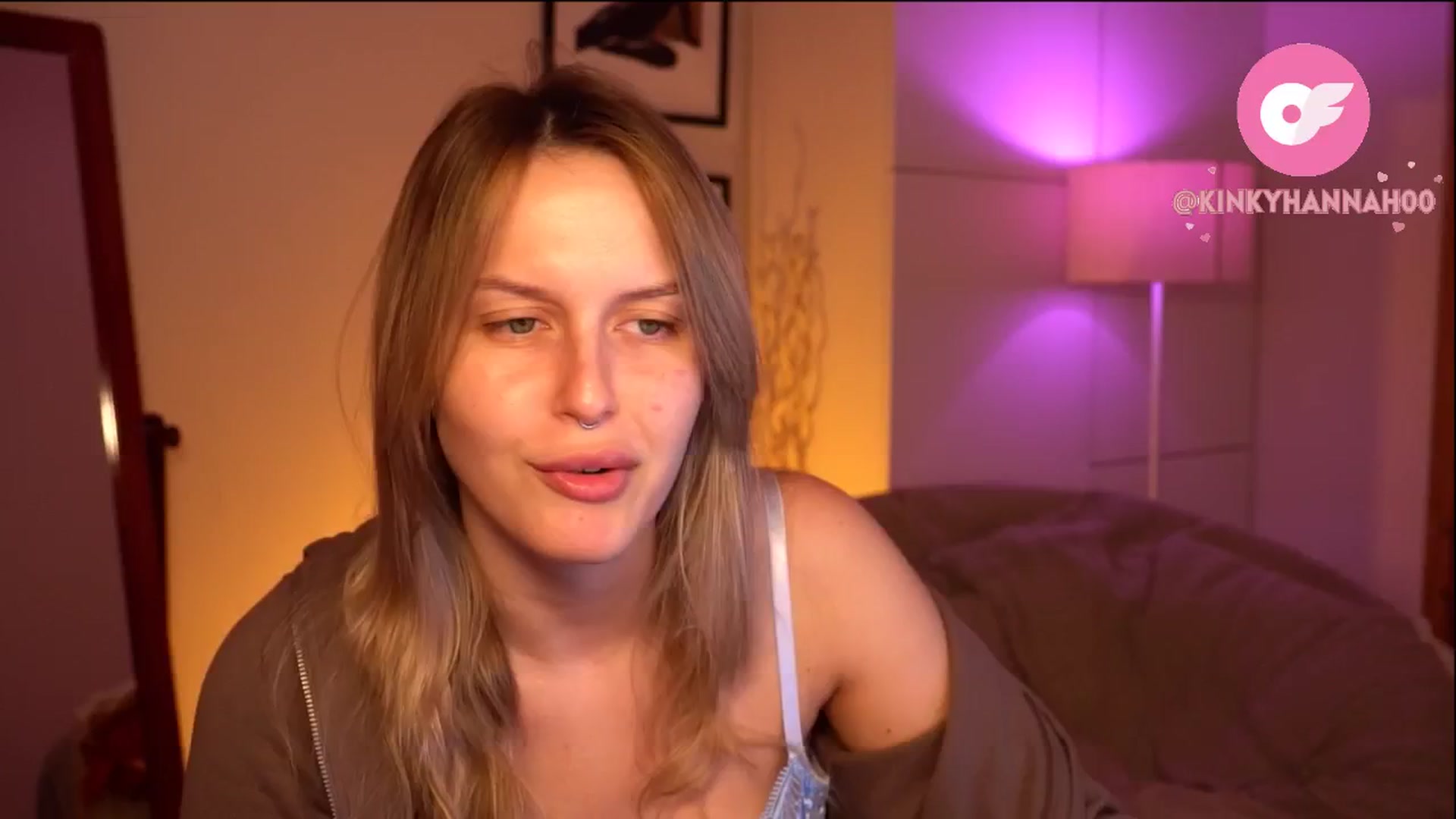 Gallery image thumbnail from sweetpulse_'s myfreecams stream on, 07/03/2024, 05:47 image 7 of 20
