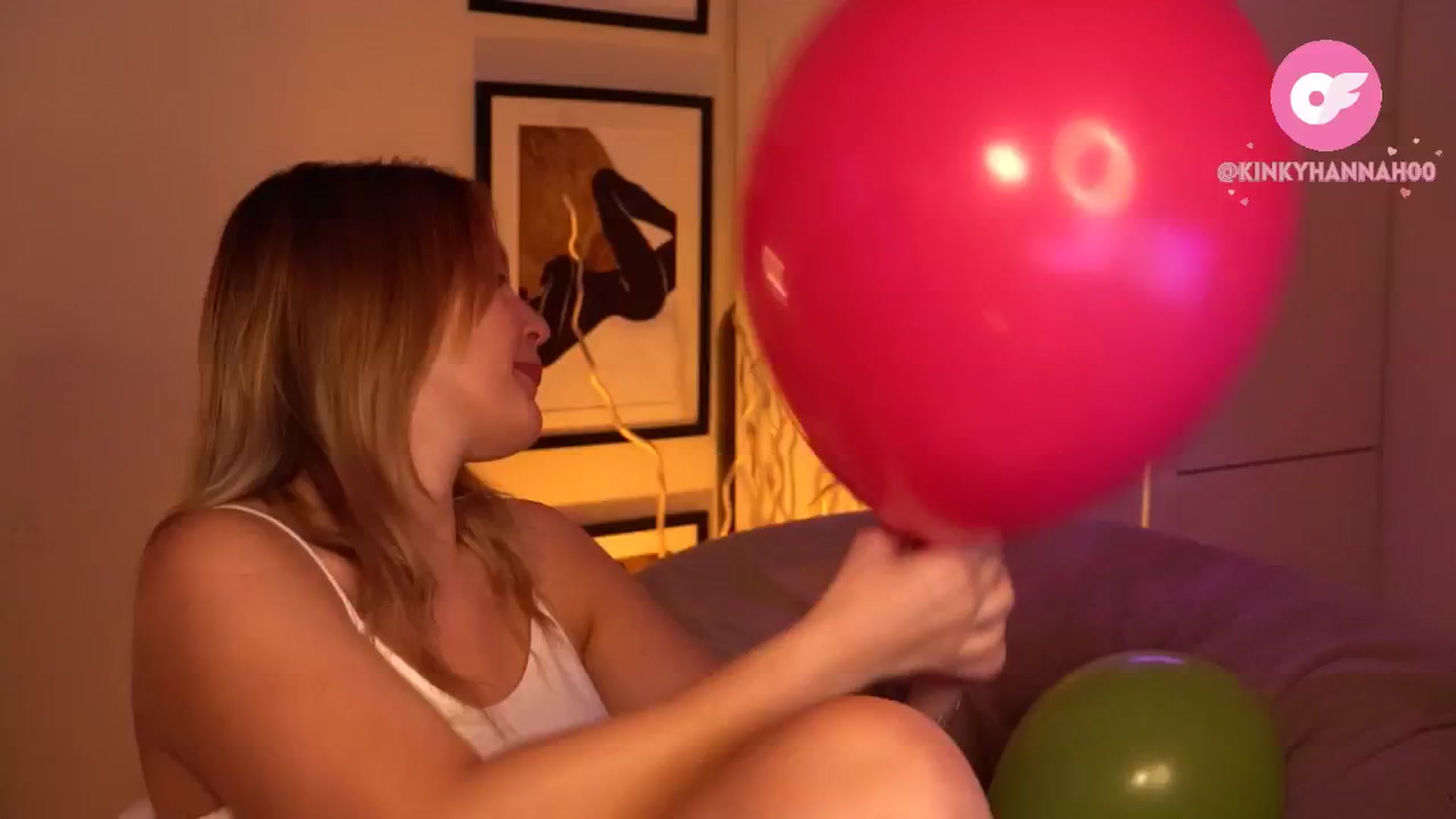Gallery image thumbnail from sweetpulse_'s myfreecams stream on, 07/06/2024, 05:14 image 8 of 20