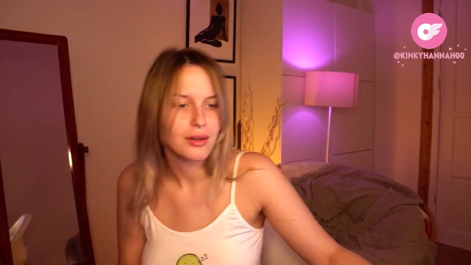 Gallery image thumbnail from sweetpulse_'s myfreecams stream on, 07/06/2024, 08:11 image 6 of 20