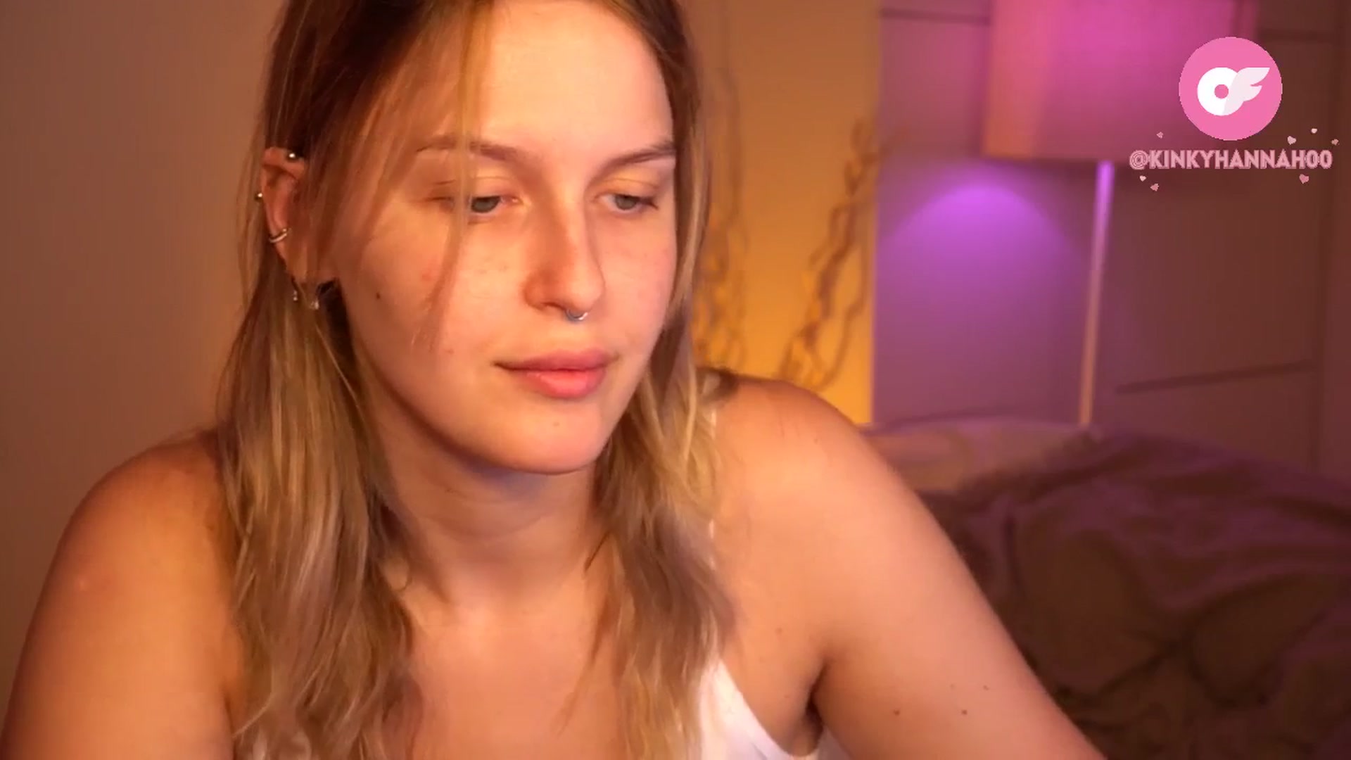 Gallery image thumbnail from sweetpulse_'s myfreecams stream on, 07/06/2024, 08:11 image 10 of 20