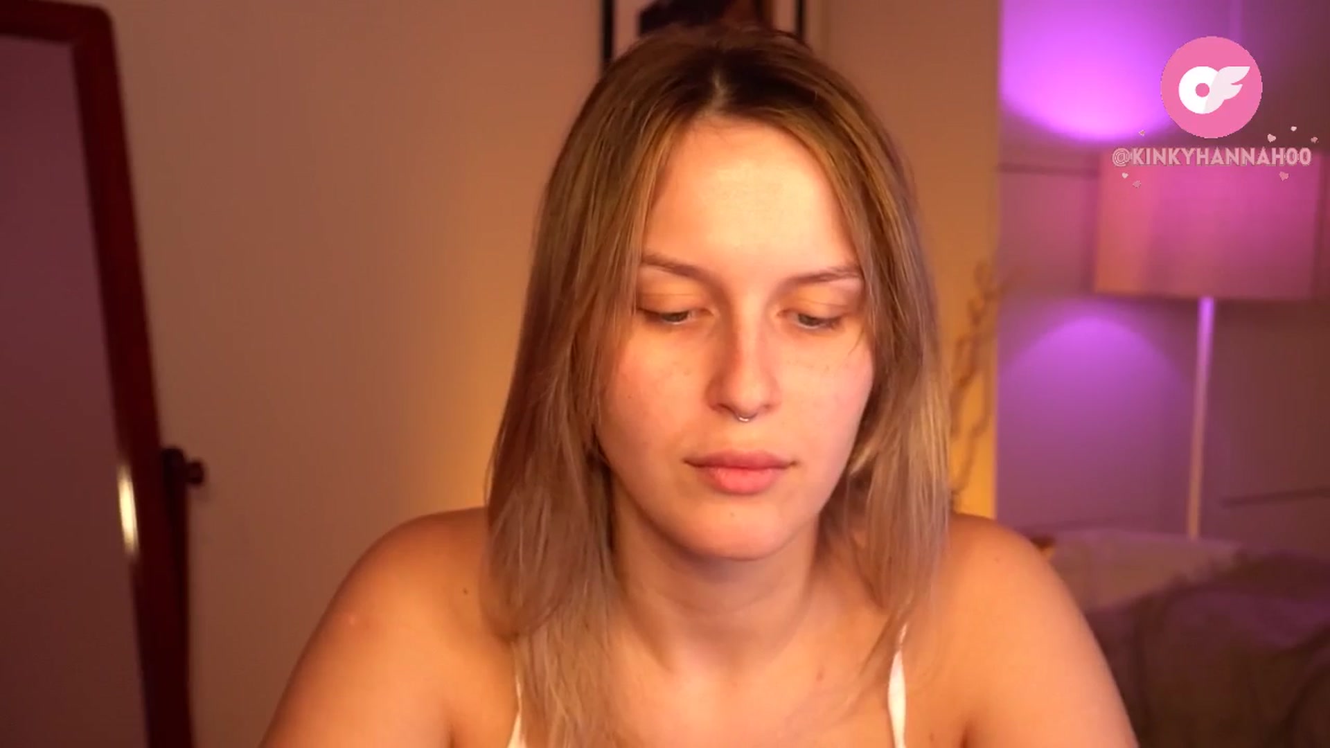 Gallery image thumbnail from sweetpulse_'s myfreecams stream on, 07/06/2024, 08:11 image 17 of 20
