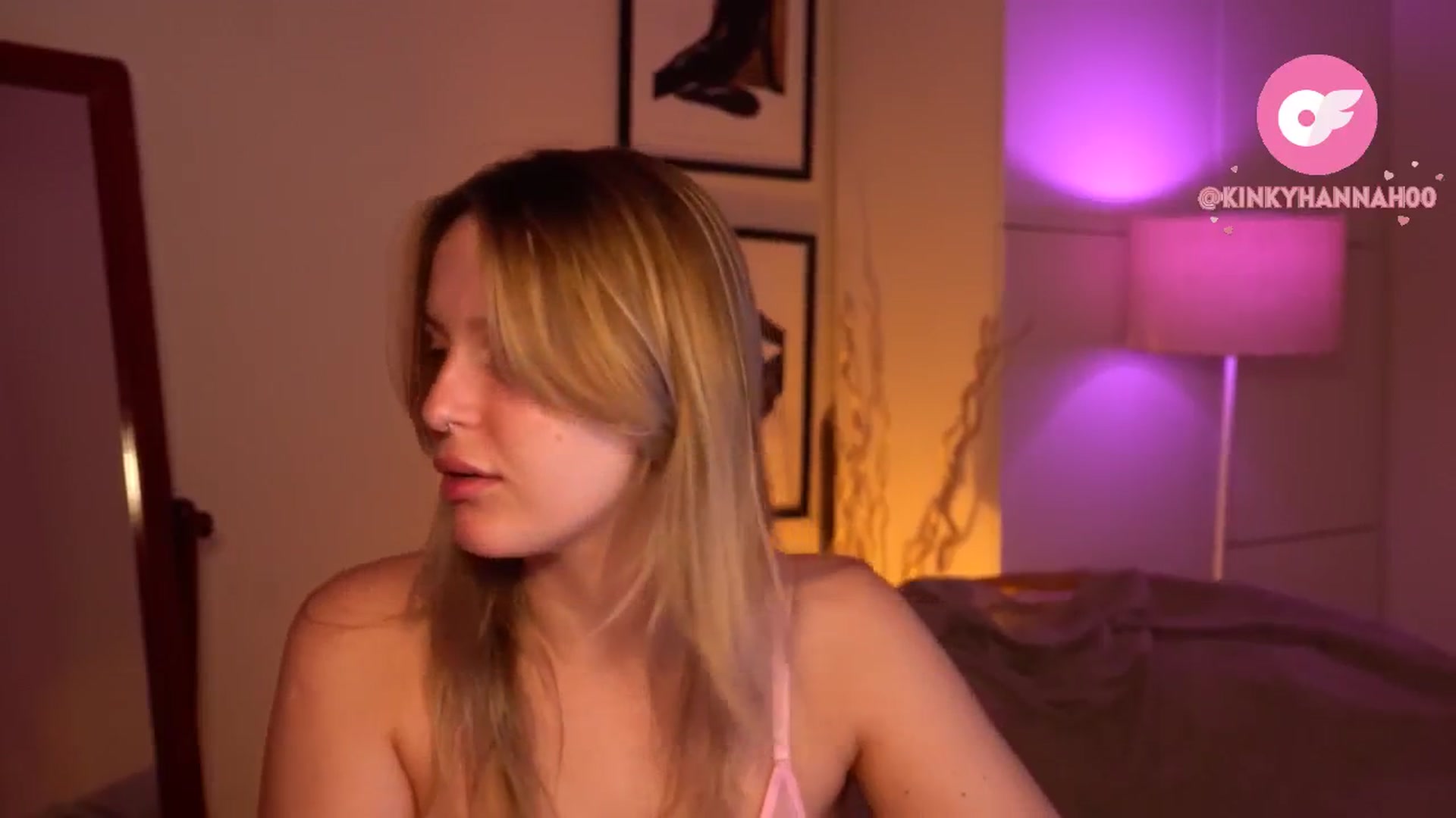 Gallery image thumbnail from sweetpulse_'s myfreecams stream on, 07/07/2024, 08:03 image 3 of 20