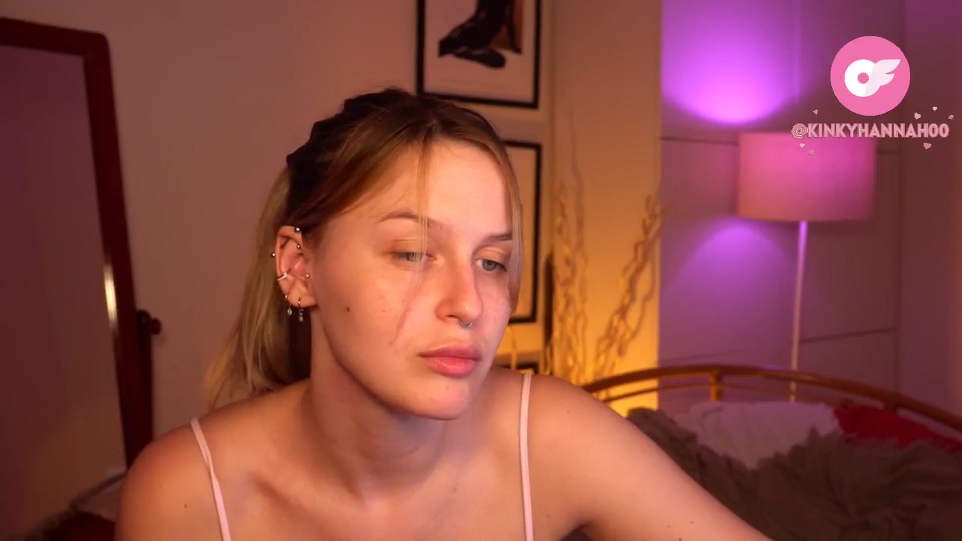 Gallery image thumbnail from sweetpulse_'s myfreecams stream on, 07/07/2024, 10:10 image 12 of 20