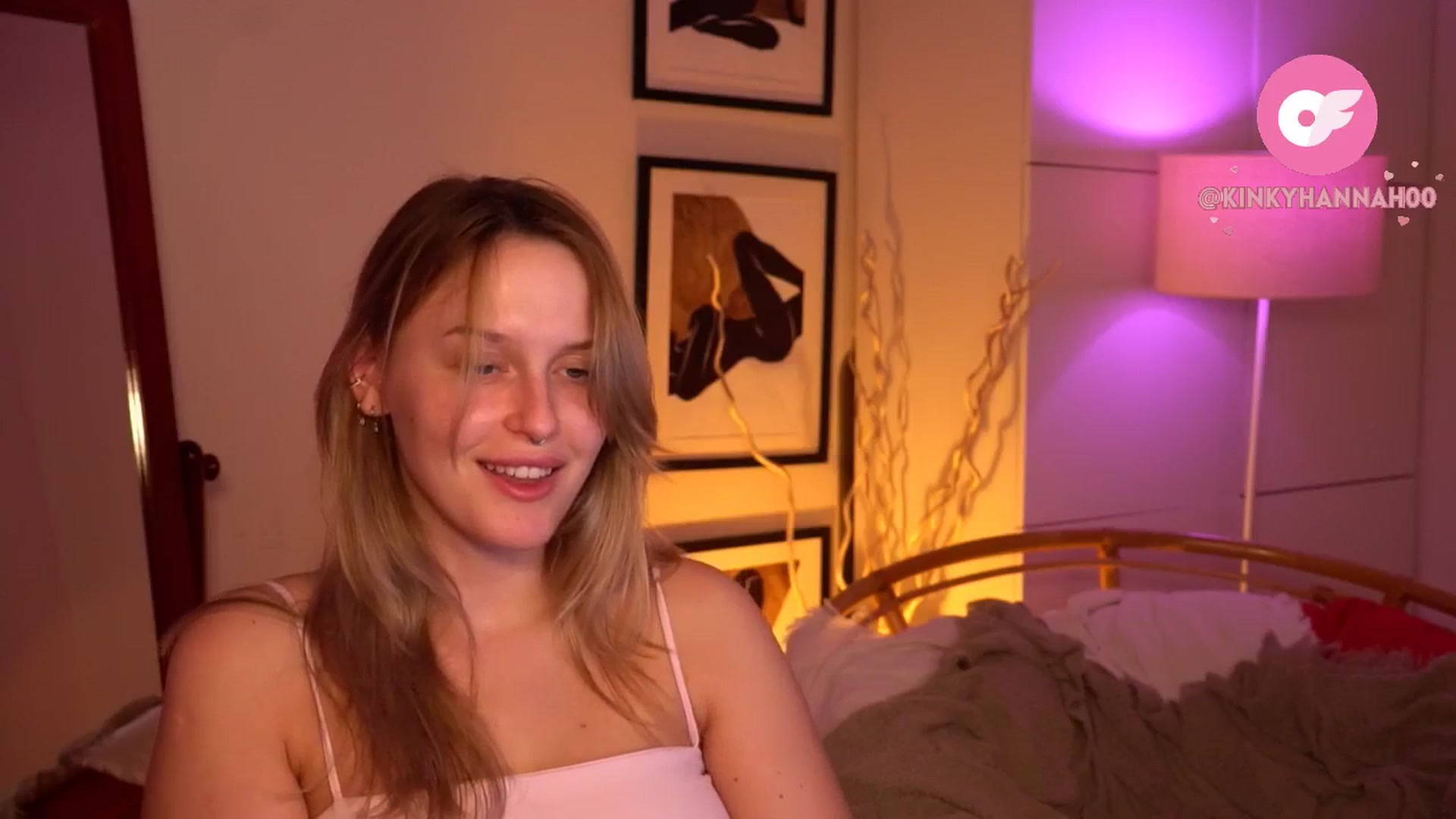 Gallery image thumbnail from sweetpulse_'s myfreecams stream on, 07/07/2024, 10:10 image 5 of 20