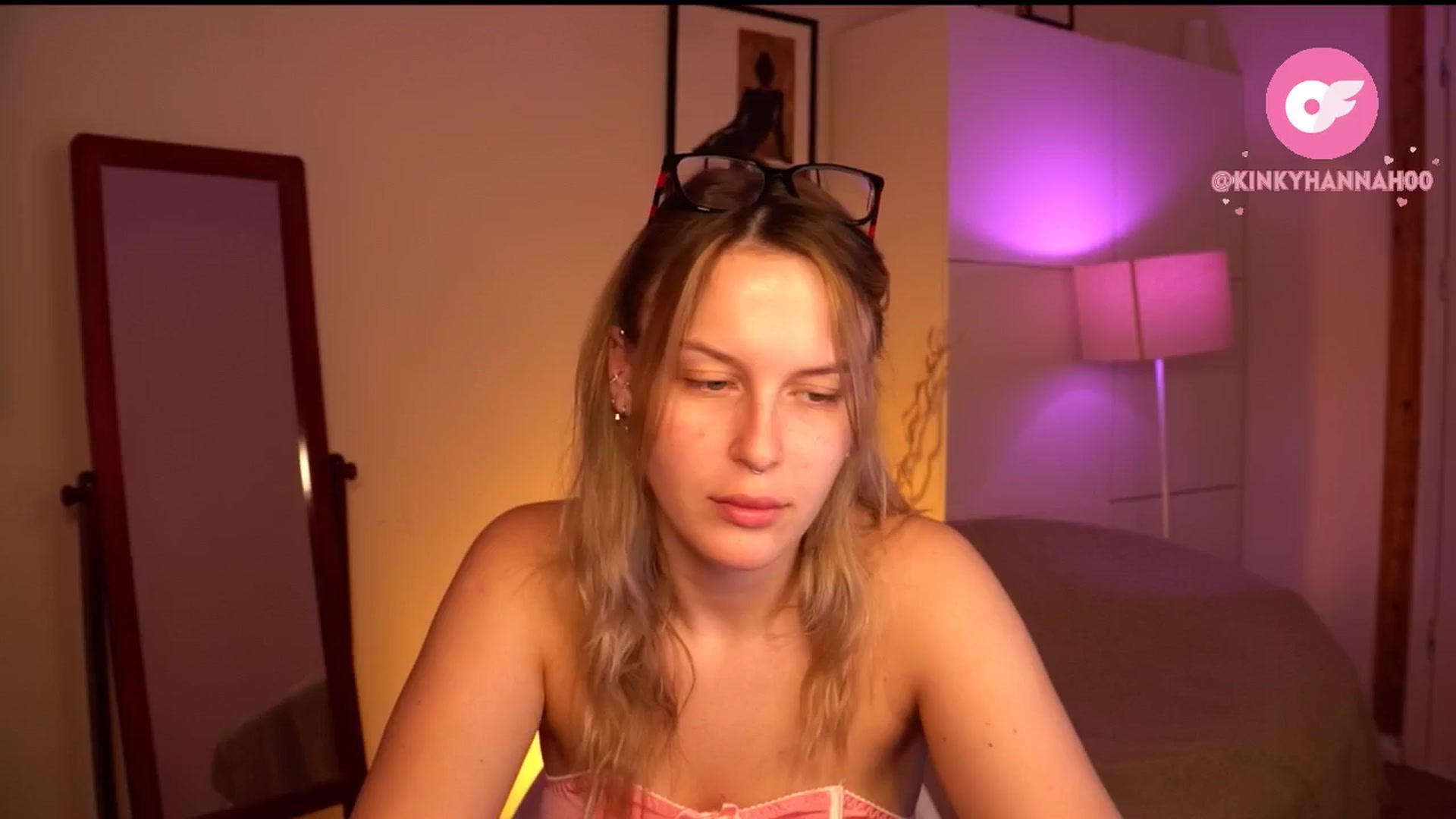 Gallery image thumbnail from sweetpulse_'s myfreecams stream on, 07/09/2024, 07:36 image 1 of 20