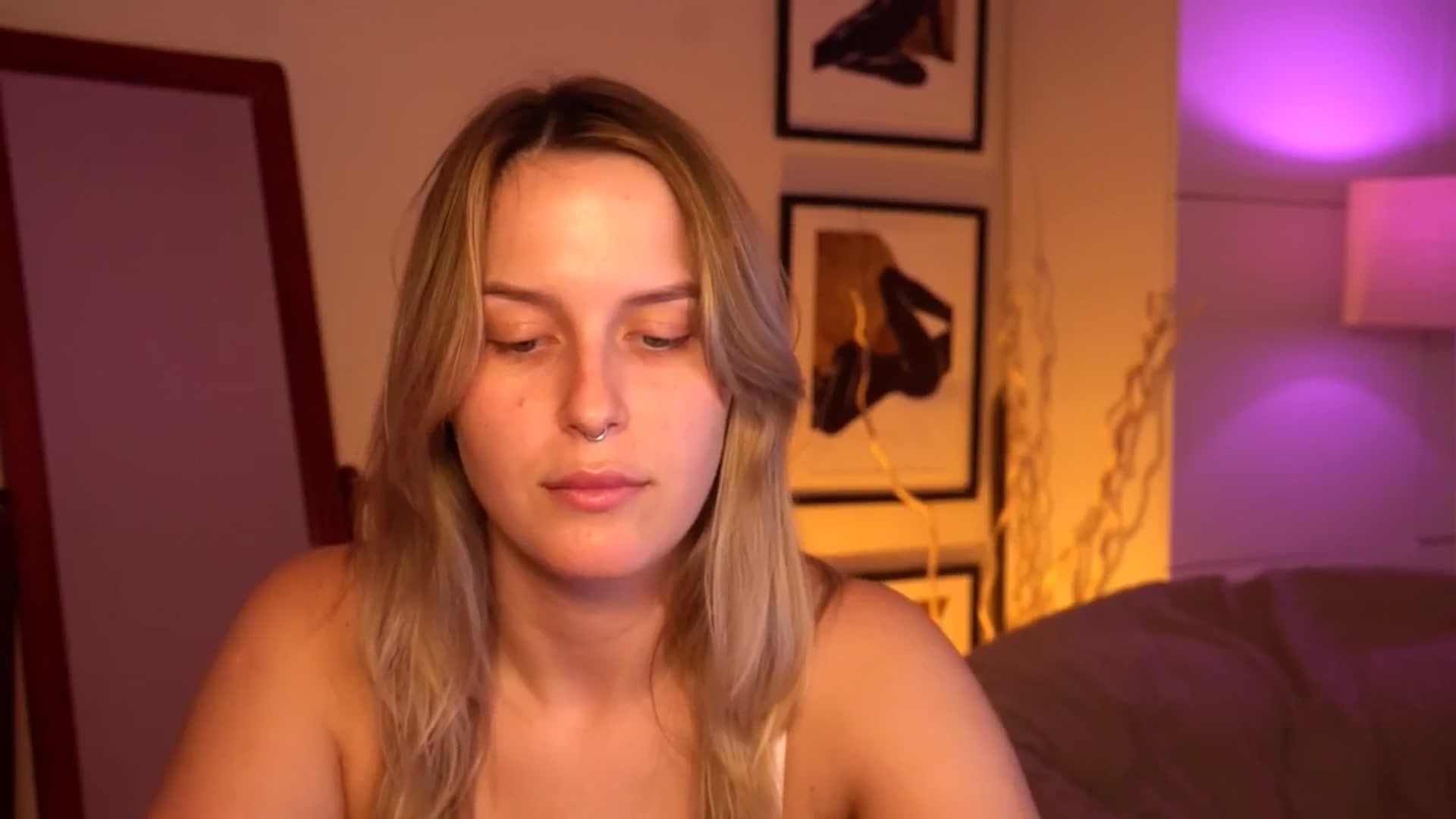 Gallery image thumbnail from sweetpulse_'s myfreecams stream on, 07/10/2024, 09:53 image 16 of 20