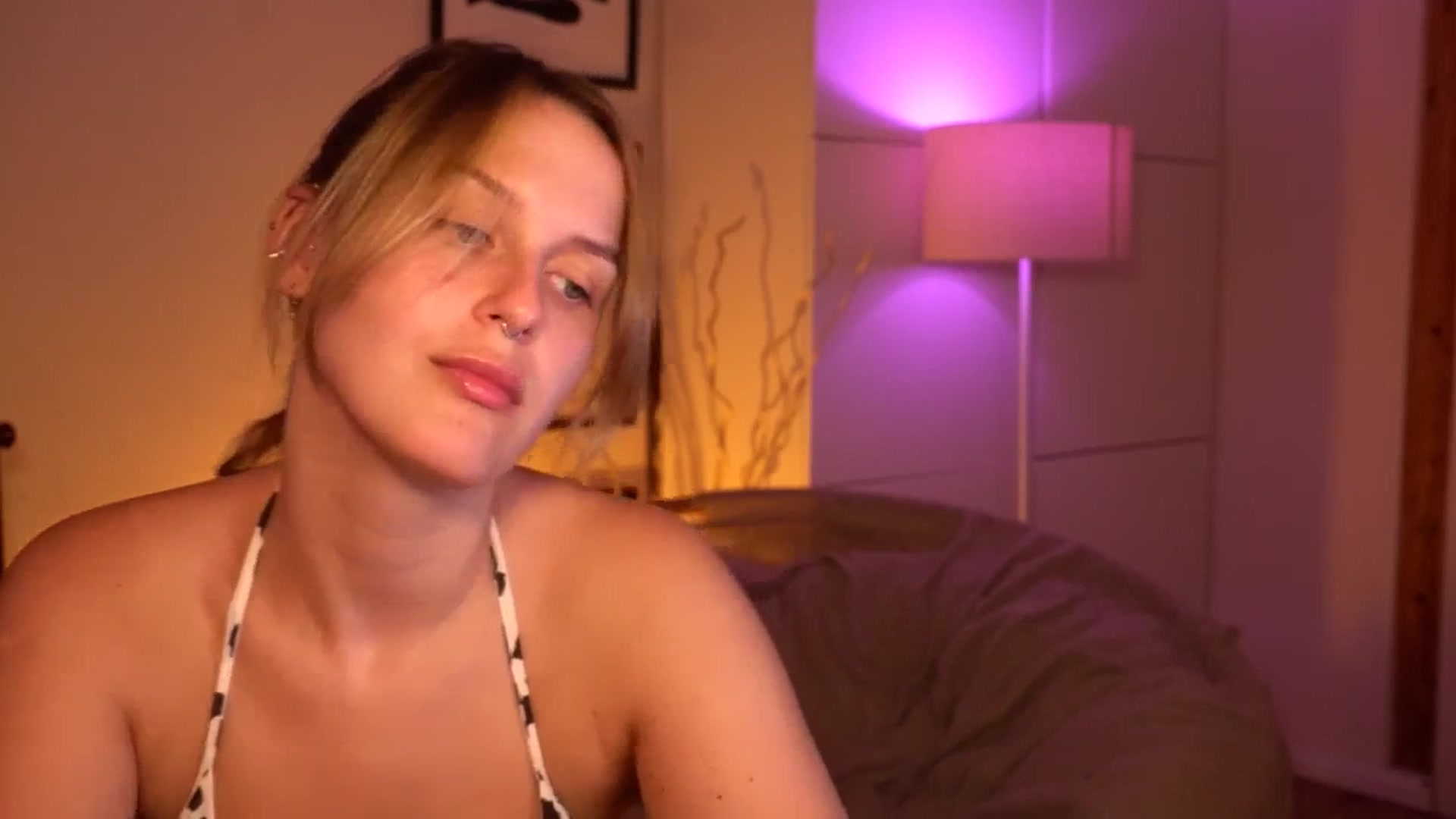 Gallery image thumbnail from sweetpulse_'s myfreecams stream on, 07/15/2024, 09:30 image 15 of 20