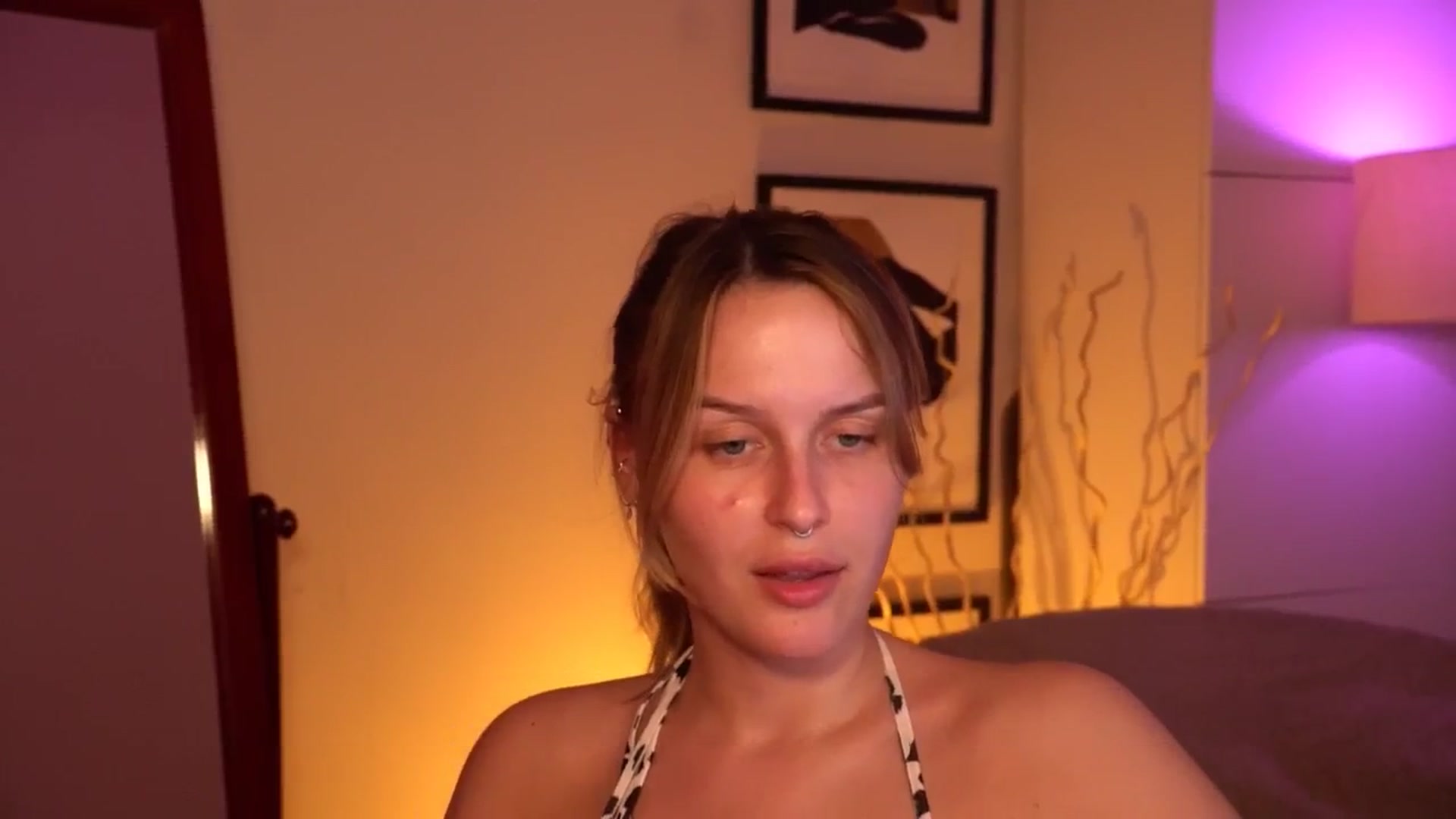 Gallery image thumbnail from sweetpulse_'s myfreecams stream on, 07/15/2024, 10:35 image 8 of 20