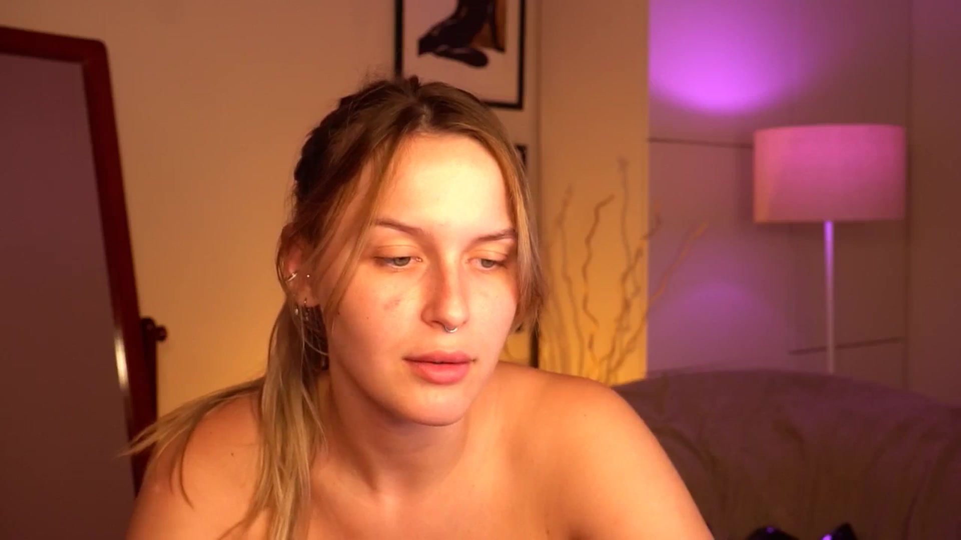 Gallery image thumbnail from sweetpulse_'s myfreecams stream on, 07/16/2024, 09:04 image 8 of 20