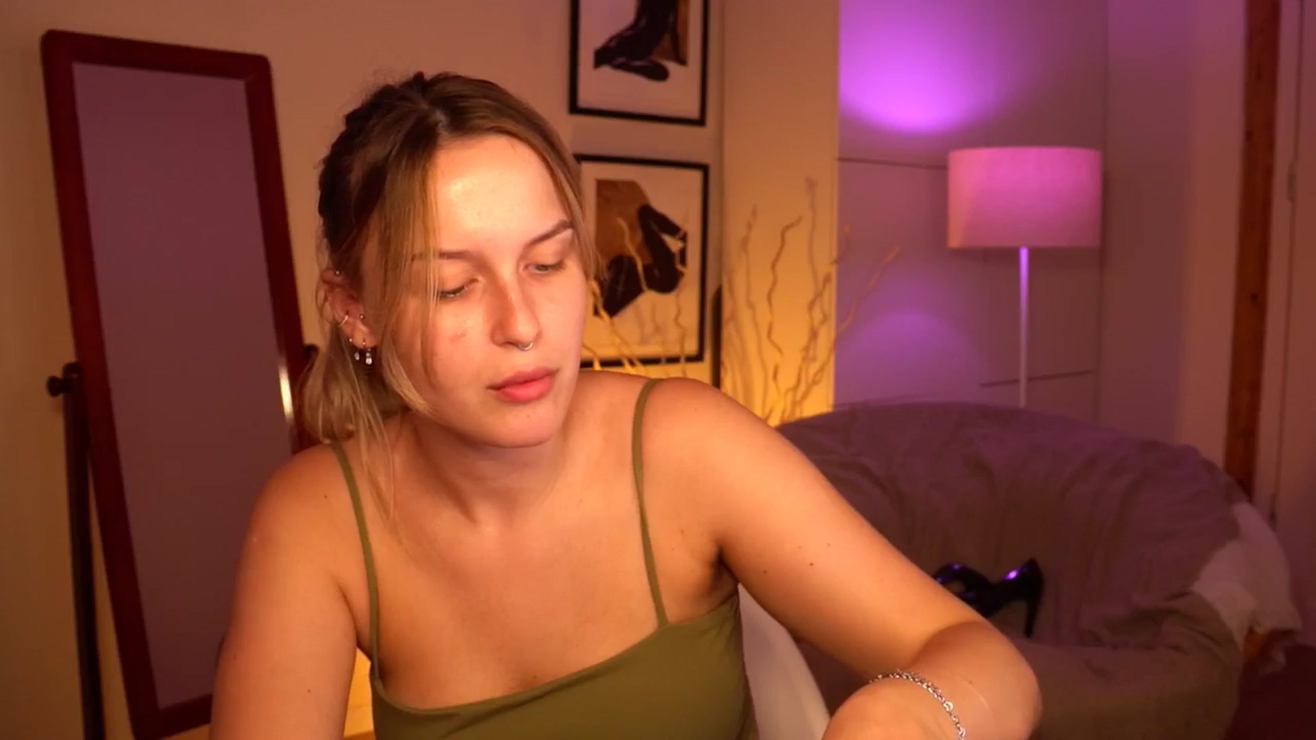 Gallery image thumbnail from sweetpulse_'s myfreecams stream on, 07/16/2024, 09:04 image 10 of 20