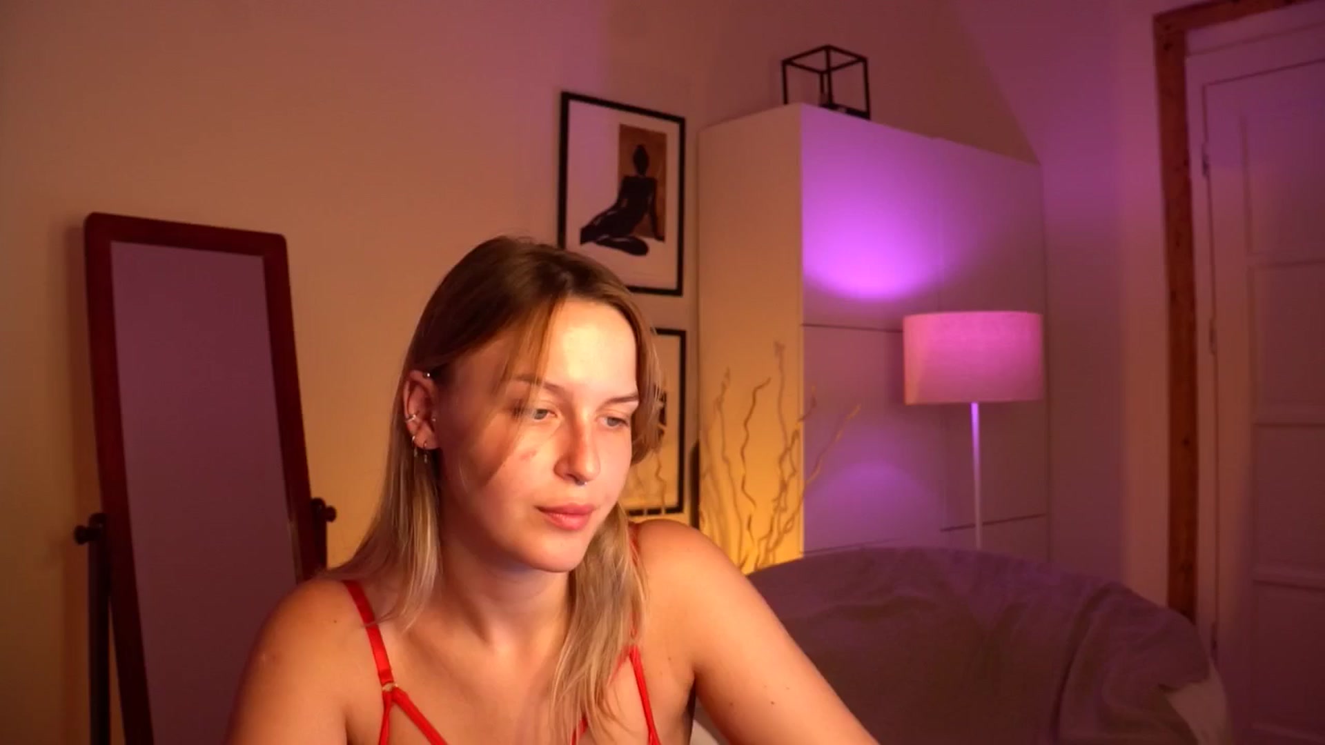 Gallery image thumbnail from sweetpulse_'s myfreecams stream on, 07/16/2024, 09:04 image 1 of 20