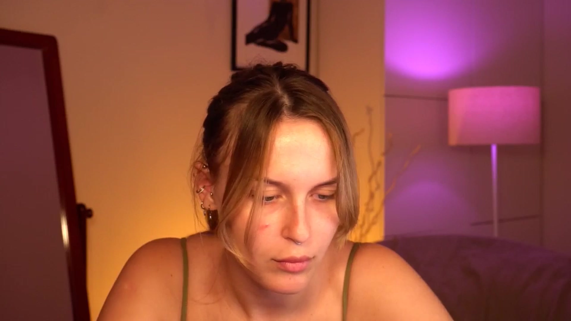 Gallery image thumbnail from sweetpulse_'s myfreecams stream on, 07/16/2024, 09:04 image 14 of 20