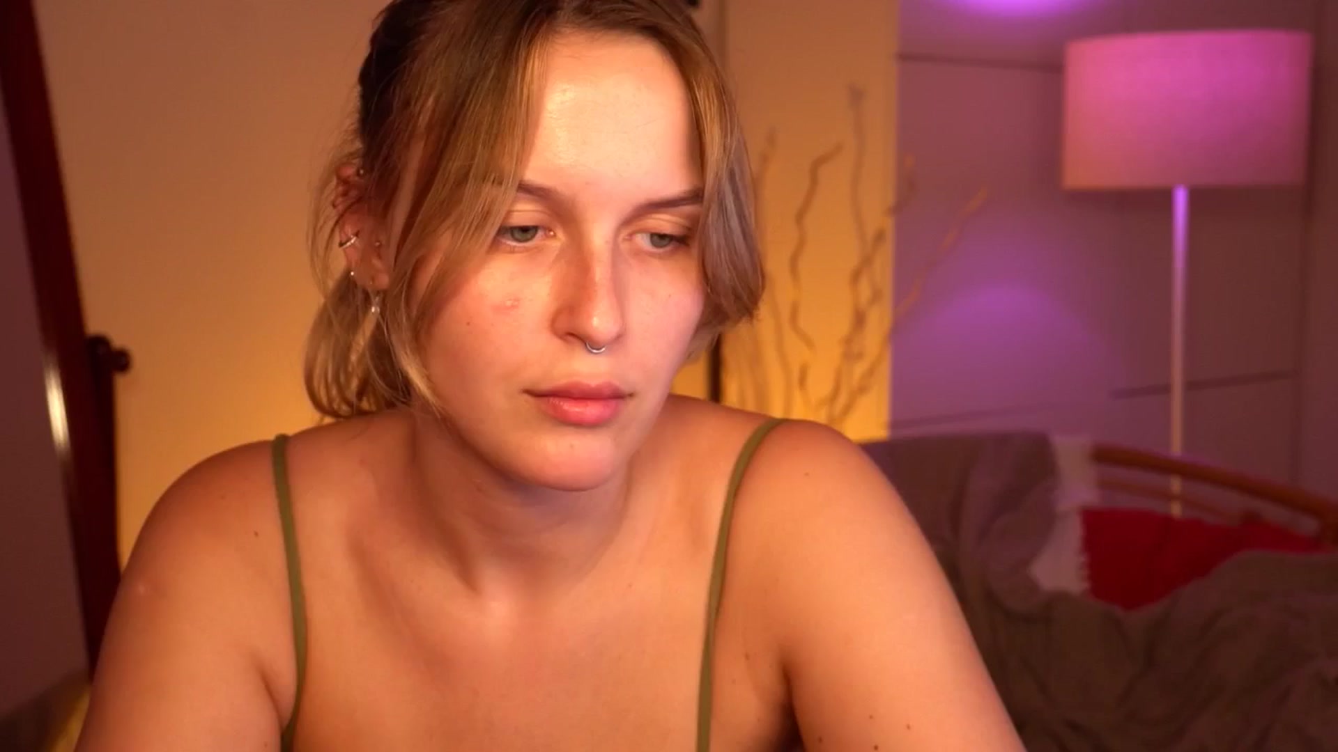 Gallery image thumbnail from sweetpulse_'s myfreecams stream on, 07/16/2024, 10:00 image 6 of 20