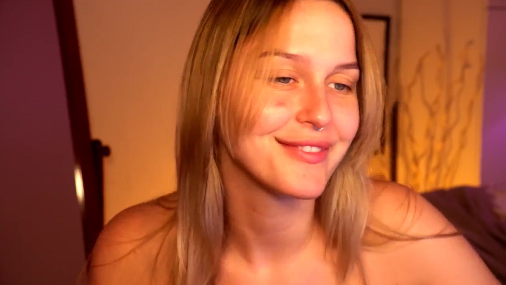Gallery image thumbnail from sweetpulse_'s myfreecams stream on, 07/20/2024, 08:09 image 20 of 20