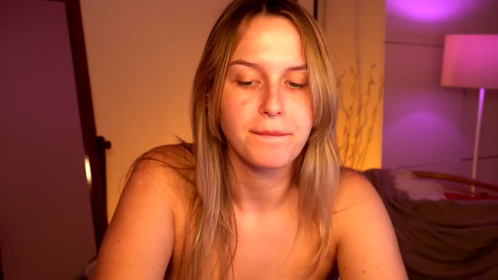 Gallery image thumbnail from sweetpulse_'s myfreecams stream on, 07/20/2024, 08:41 image 16 of 20