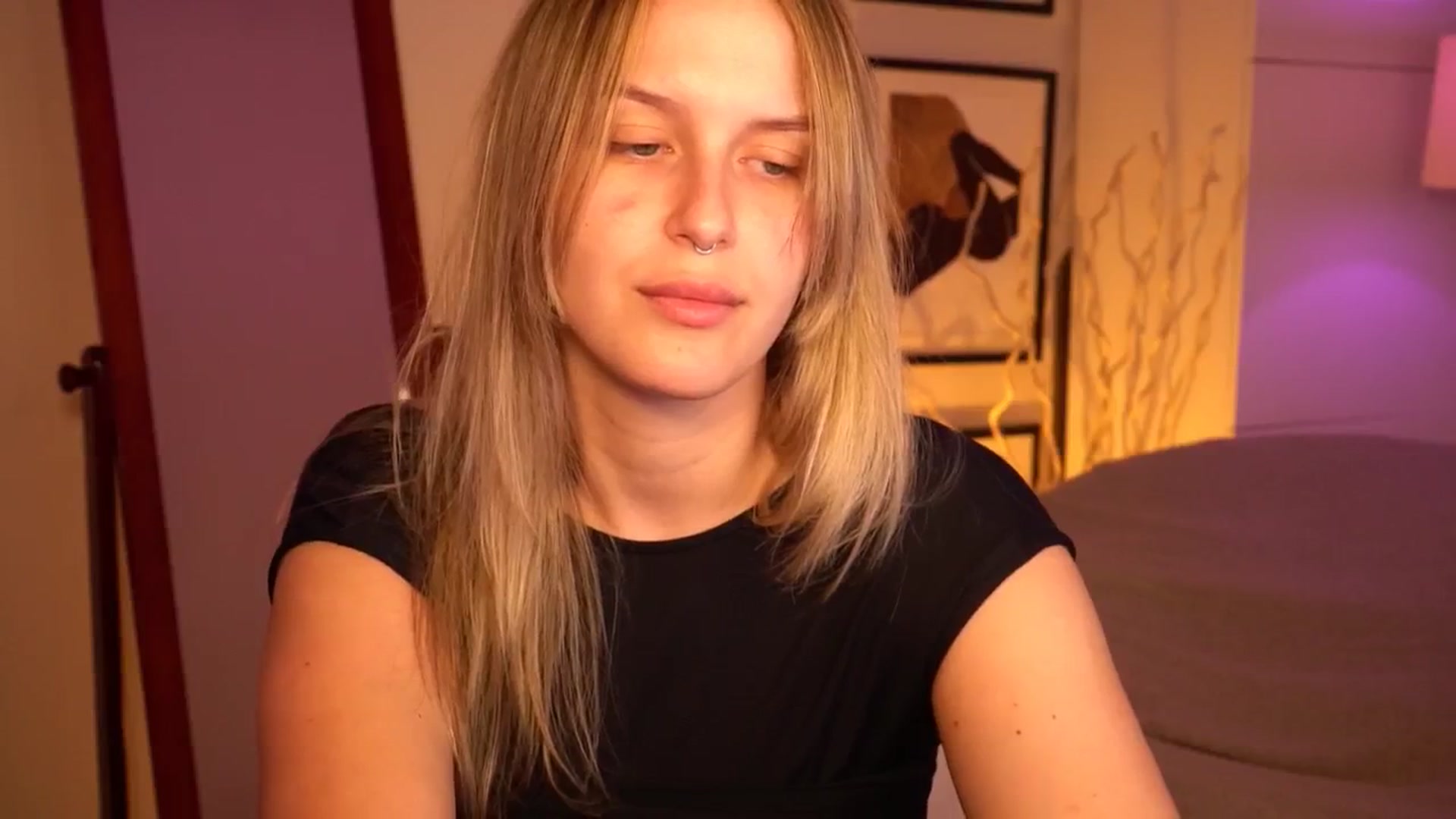 Gallery image thumbnail from sweetpulse_'s myfreecams stream on, 07/21/2024, 07:40 image 14 of 20