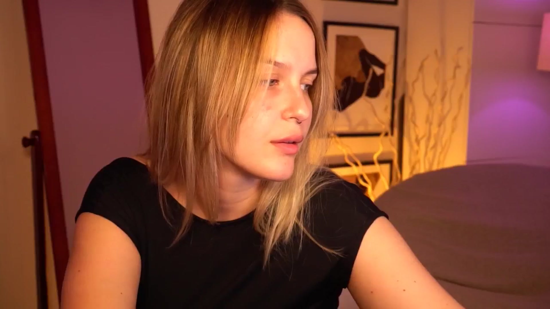 Gallery image thumbnail from sweetpulse_'s myfreecams stream on, 07/21/2024, 07:40 image 11 of 20