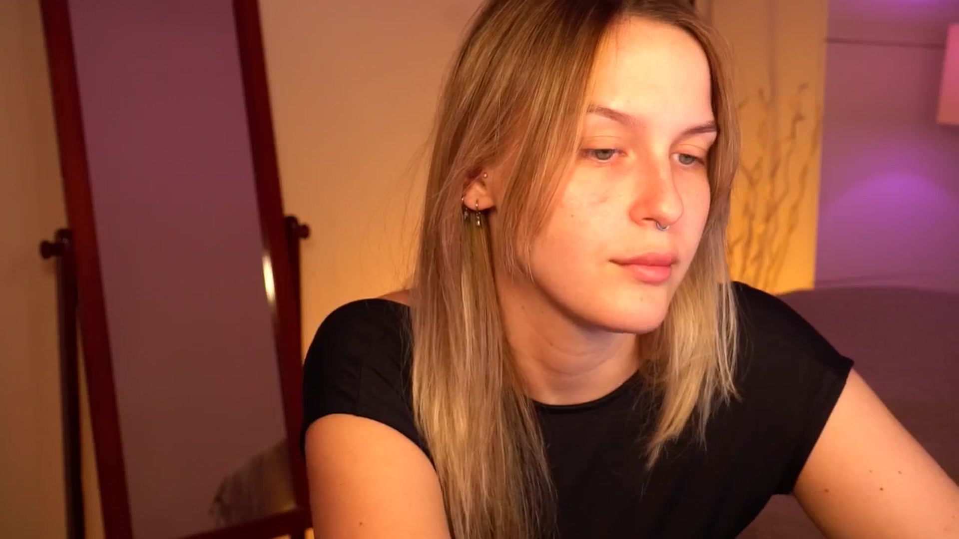 Gallery image thumbnail from sweetpulse_'s myfreecams stream on, 07/21/2024, 07:40 image 19 of 20