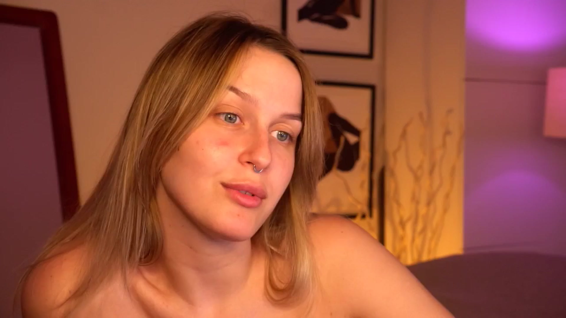 Gallery image thumbnail from sweetpulse_'s myfreecams stream on, 07/21/2024, 08:34 image 9 of 20