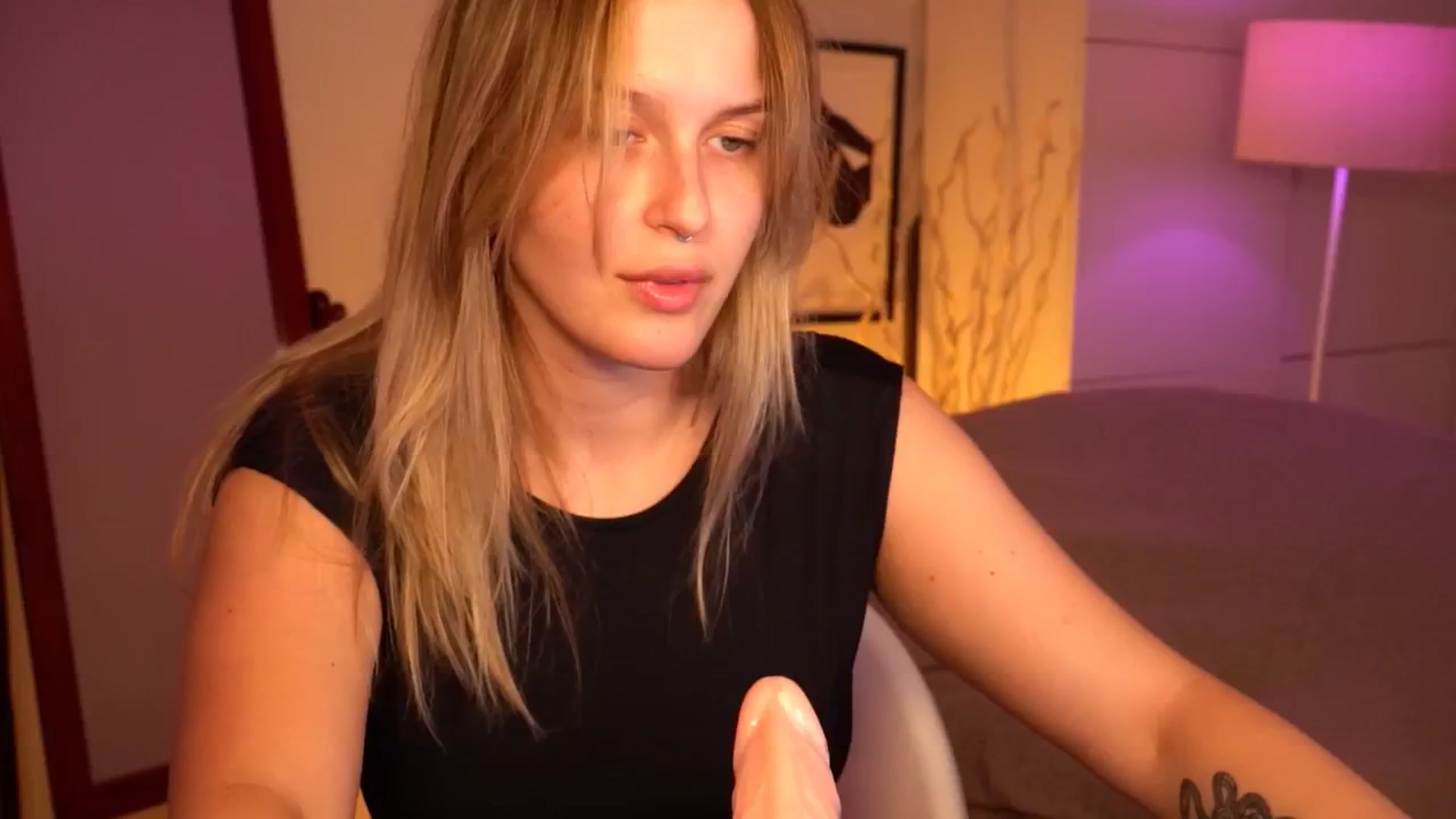 Gallery image thumbnail from sweetpulse_'s myfreecams stream on, 07/21/2024, 08:34 image 17 of 20