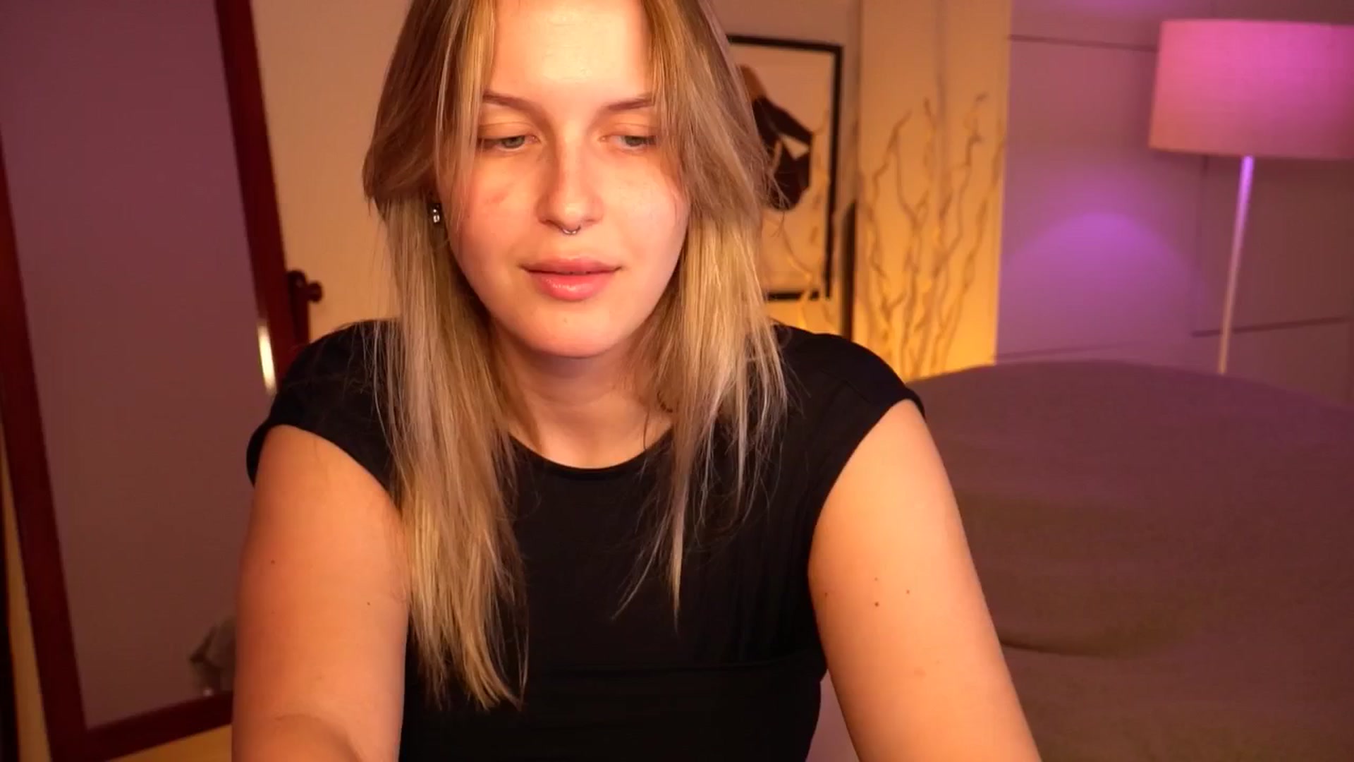 Gallery image thumbnail from sweetpulse_'s myfreecams stream on, 07/21/2024, 08:34 image 18 of 20