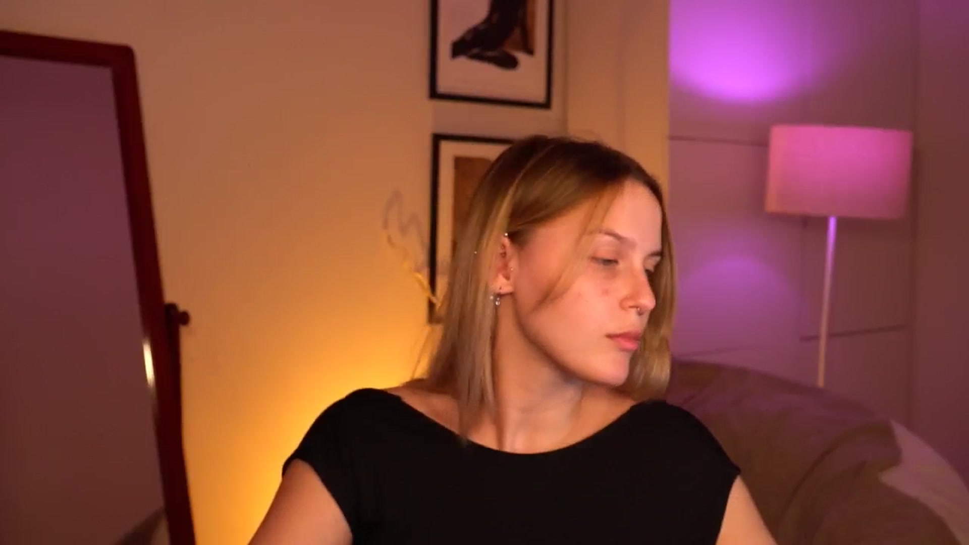 Gallery image thumbnail from sweetpulse_'s myfreecams stream on, 07/21/2024, 09:28 image 10 of 20
