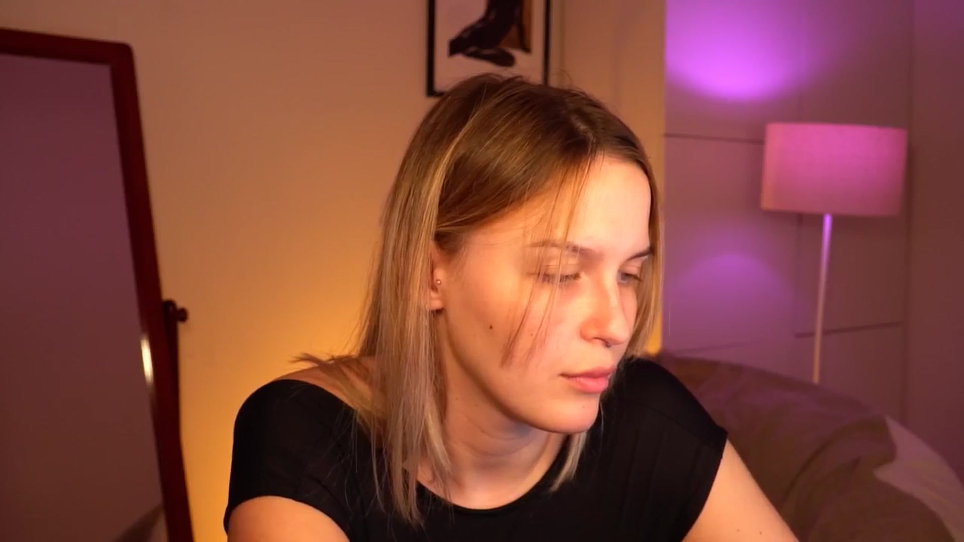 Gallery image thumbnail from sweetpulse_'s myfreecams stream on, 07/21/2024, 09:28 image 11 of 20