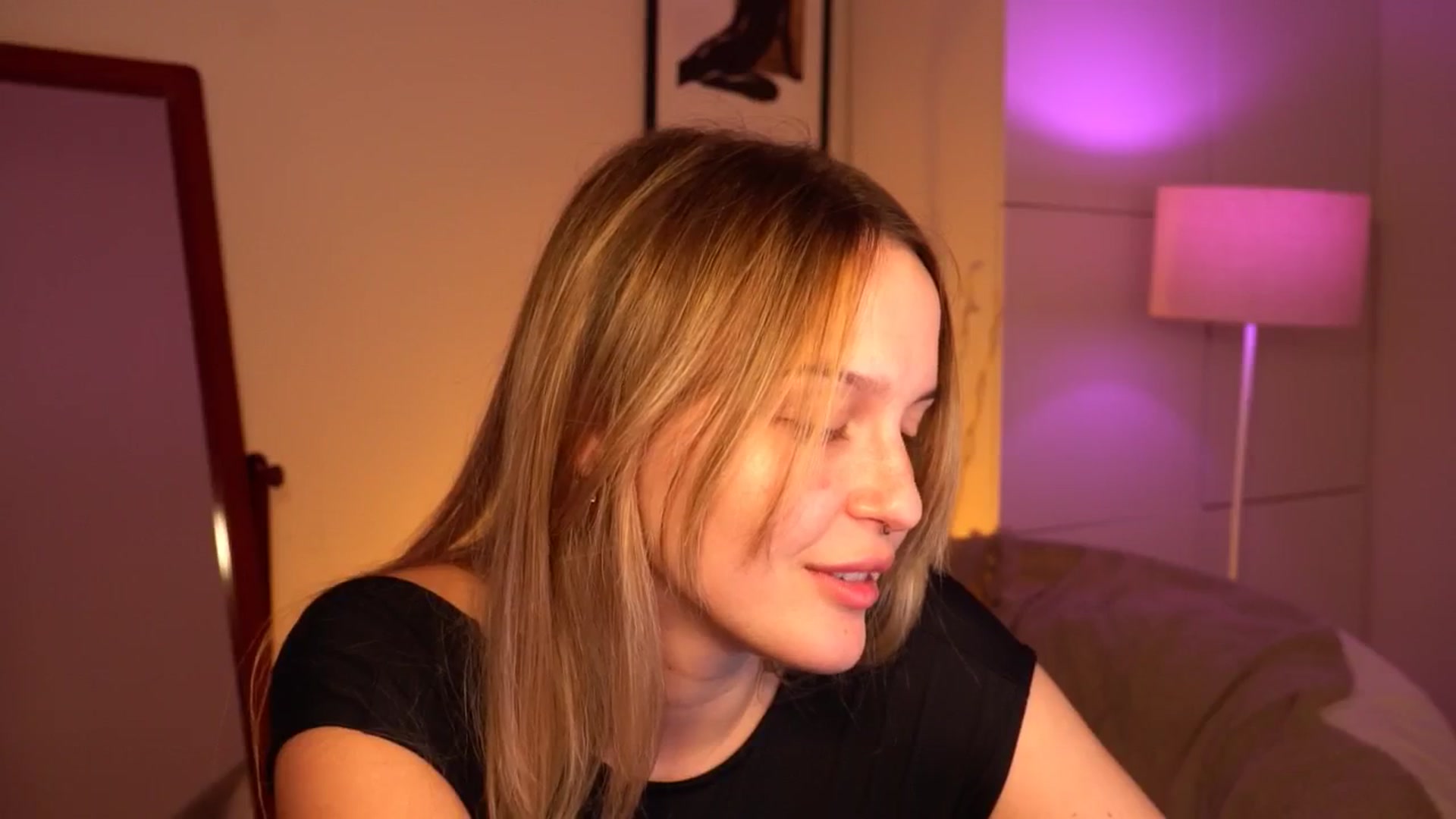 Gallery image thumbnail from sweetpulse_'s myfreecams stream on, 07/21/2024, 09:28 image 17 of 20